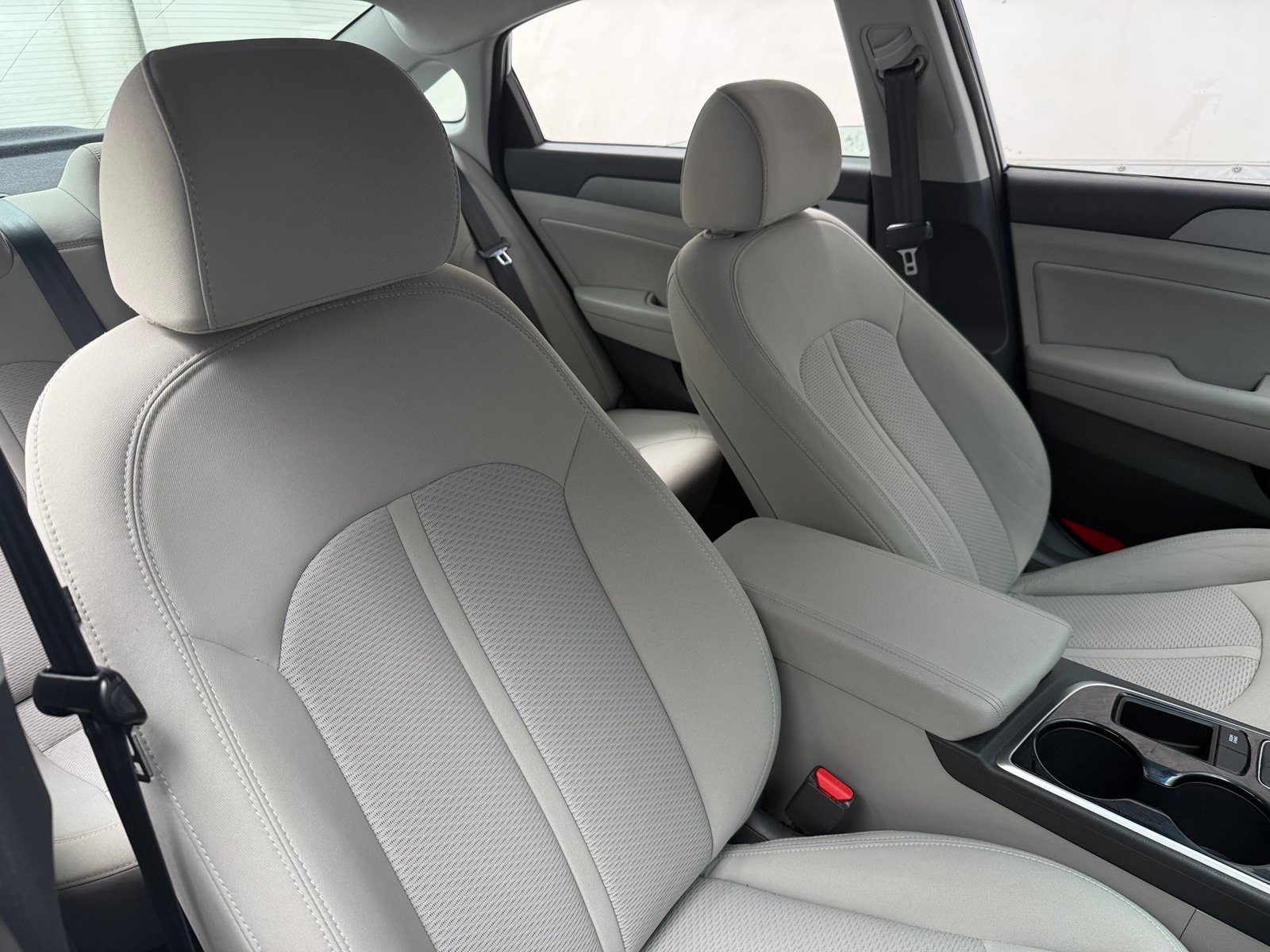 Thumbnail: 2019 Hyundai Sonata - 2