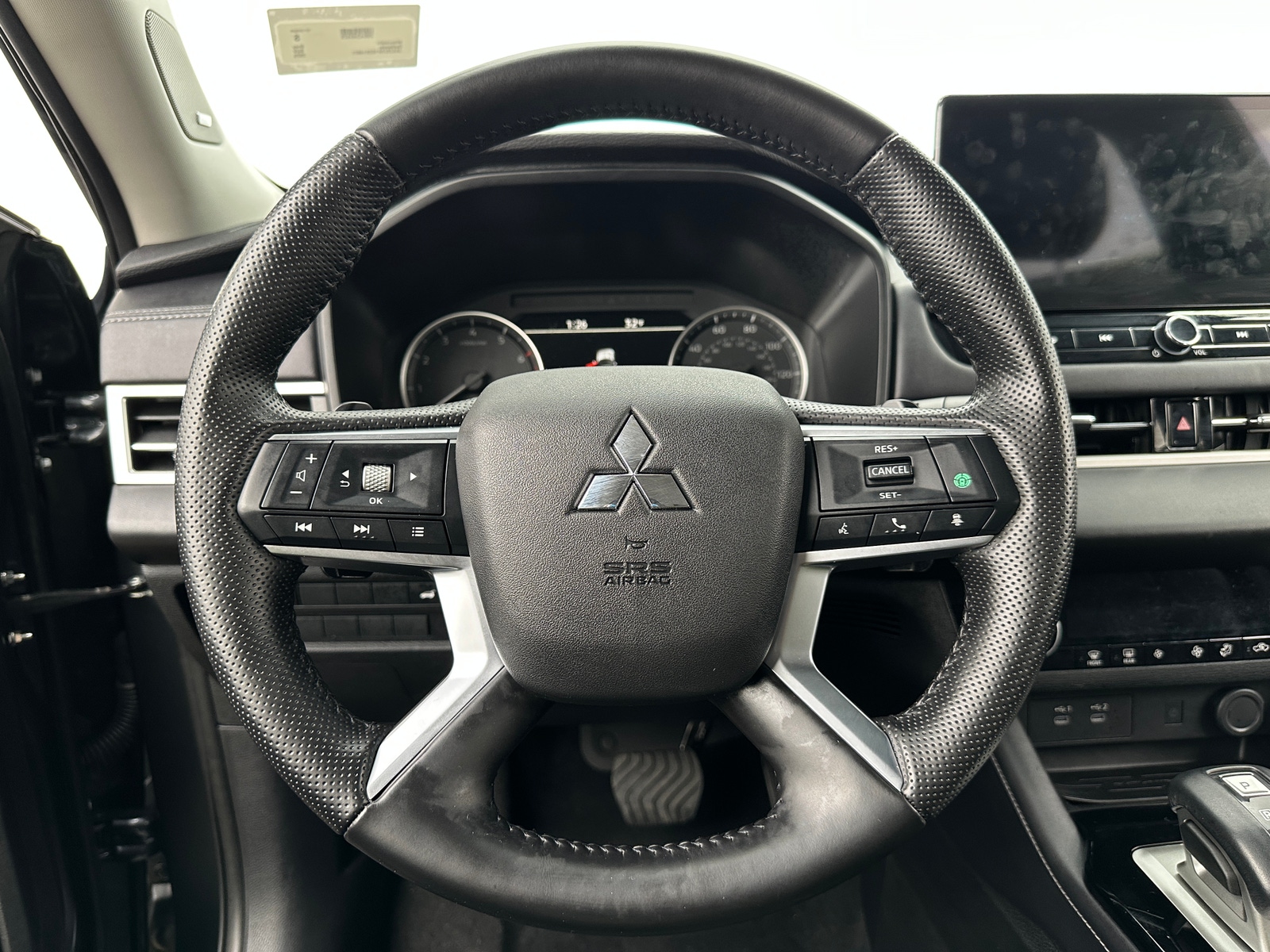 Thumbnail: 2025 Mitsubishi Outlander - 5