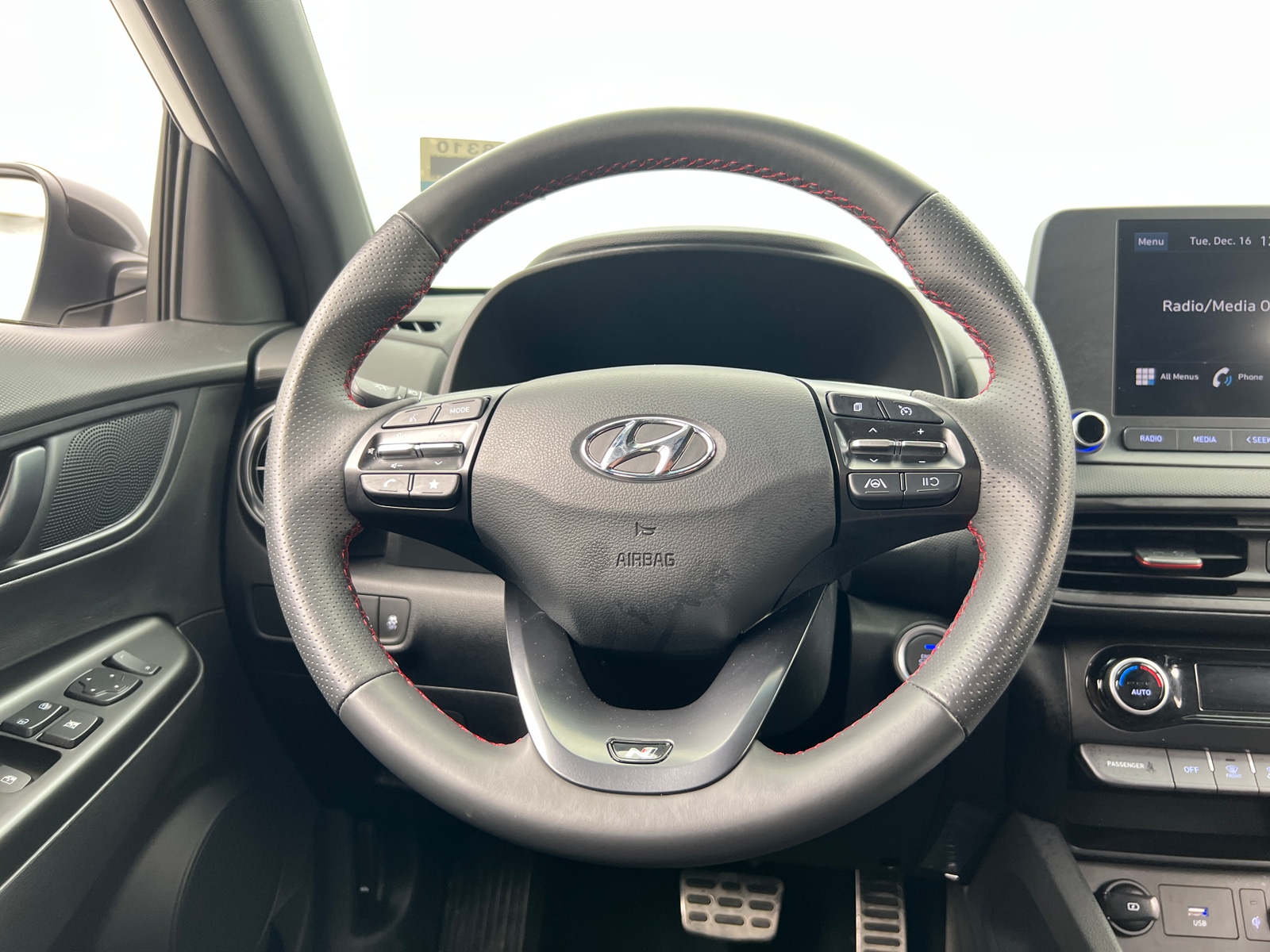 Thumbnail: 2022 Hyundai Kona - 5