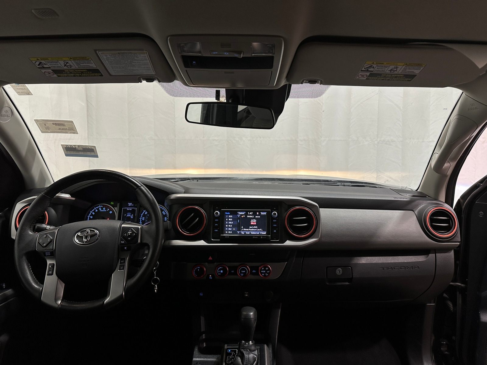 Thumbnail: 2019 Toyota Tacoma - 3