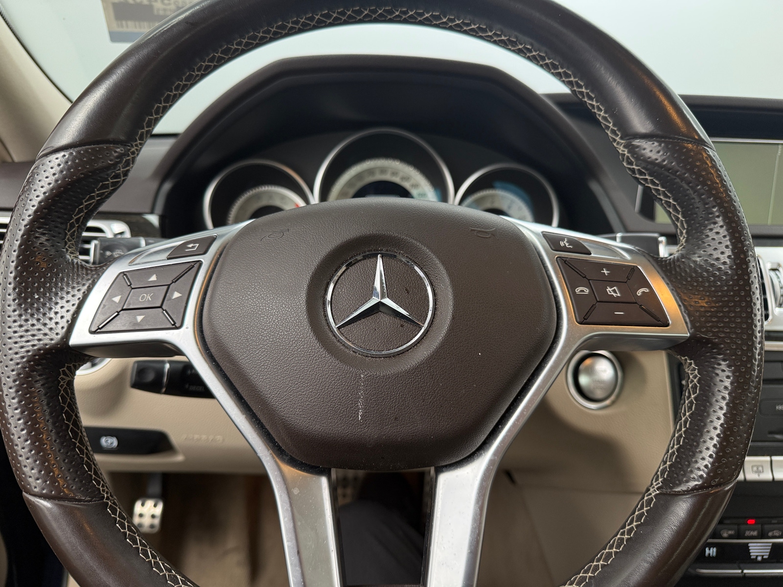 Thumbnail: 2016 Mercedes-Benz E-Class - 4