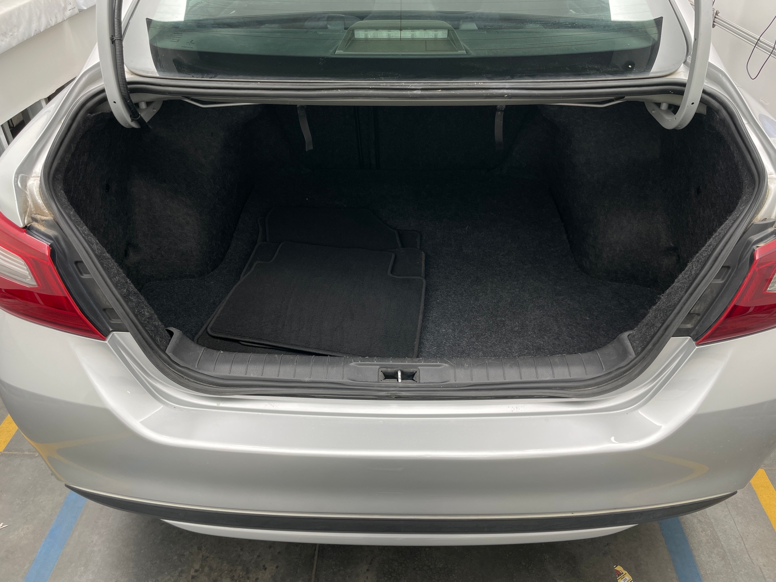 Thumbnail: 2018 Nissan Altima - 7