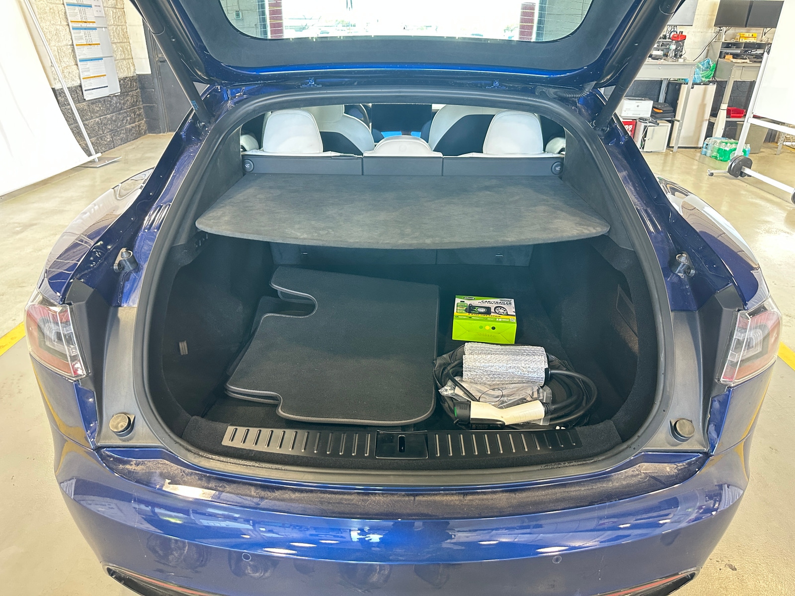 Thumbnail: 2022 Tesla Model S - 6