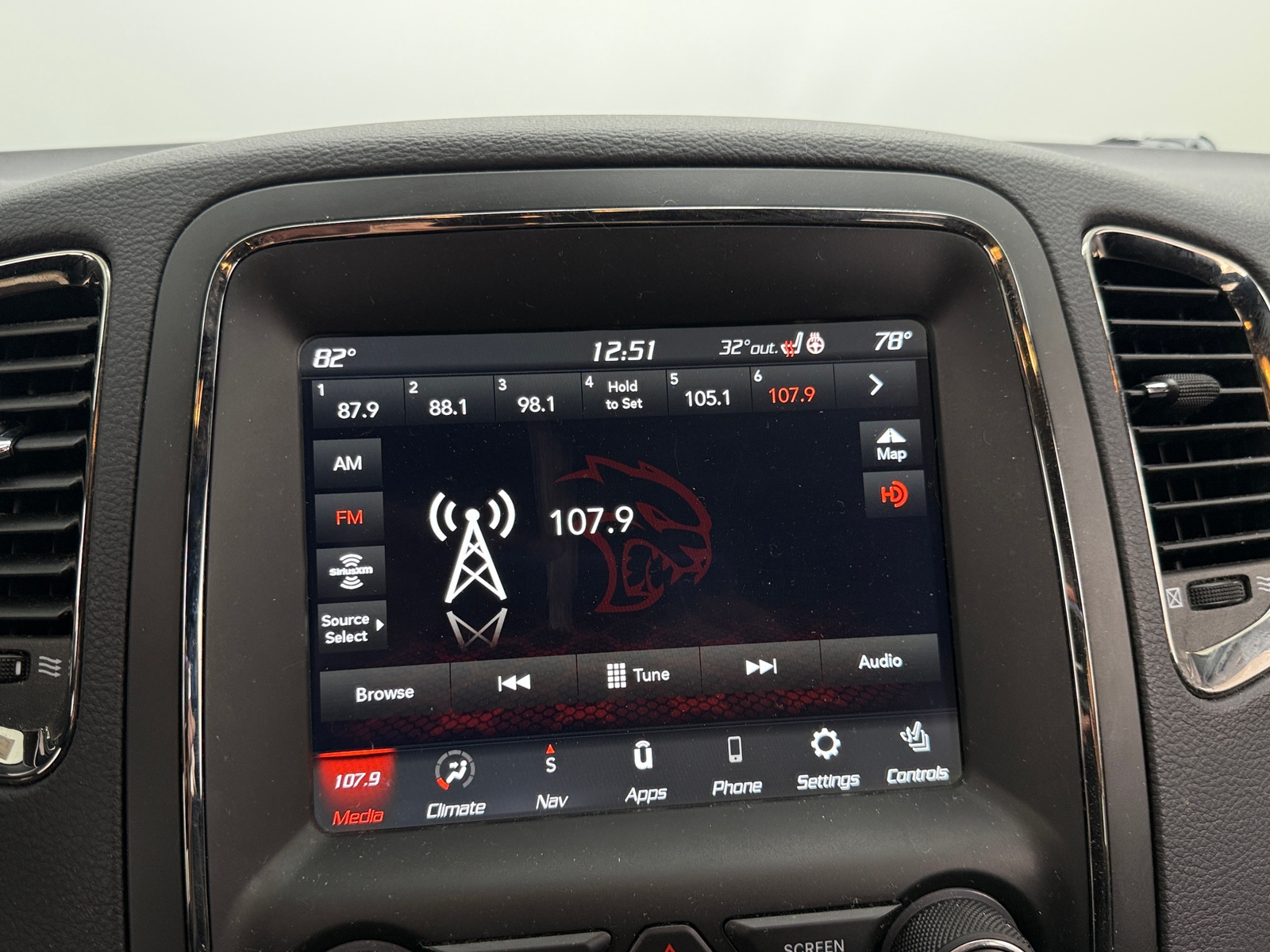 Thumbnail: 2020 Dodge Durango - 3