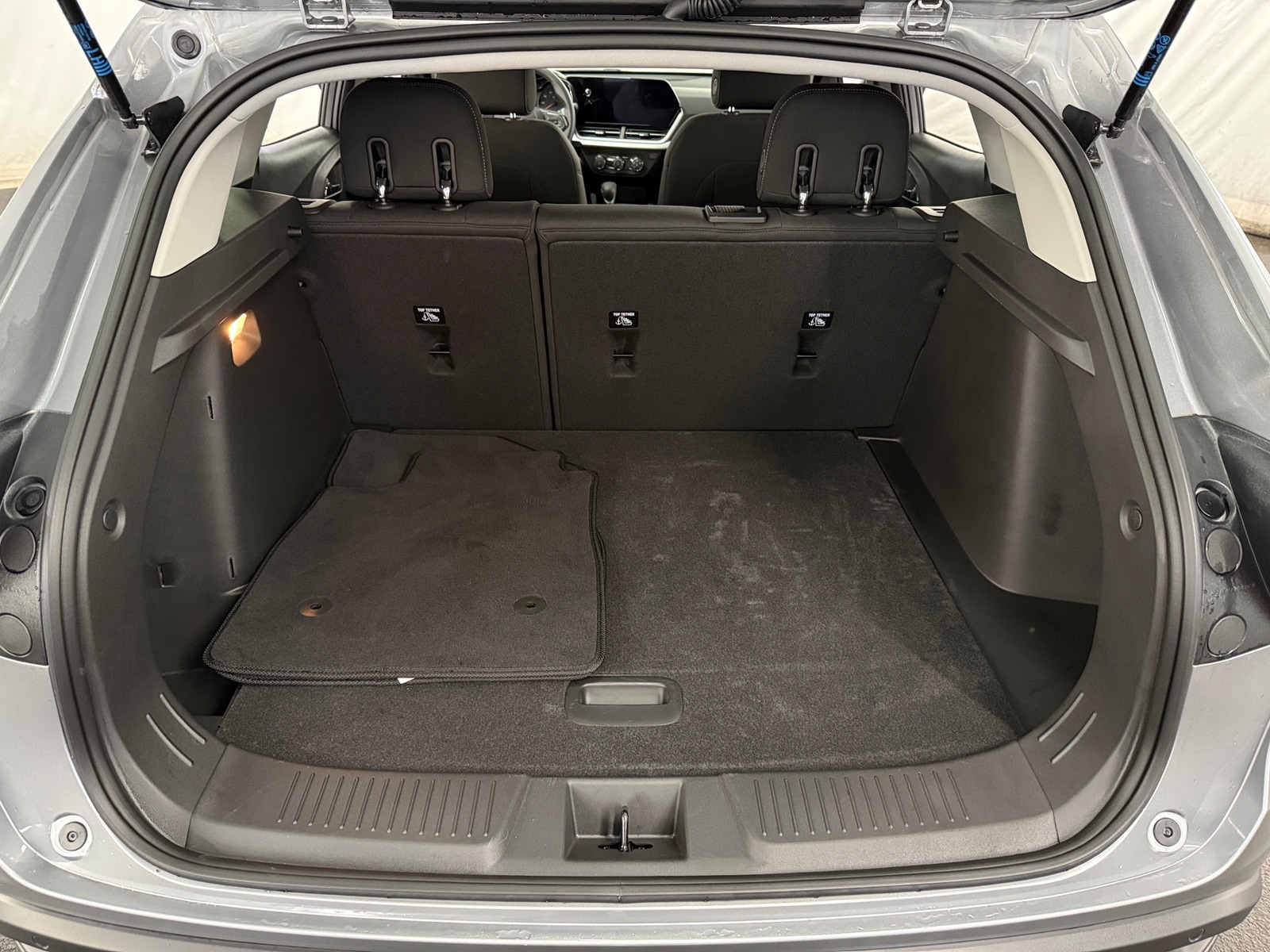 Thumbnail: 2025 Chevrolet Trax - 7