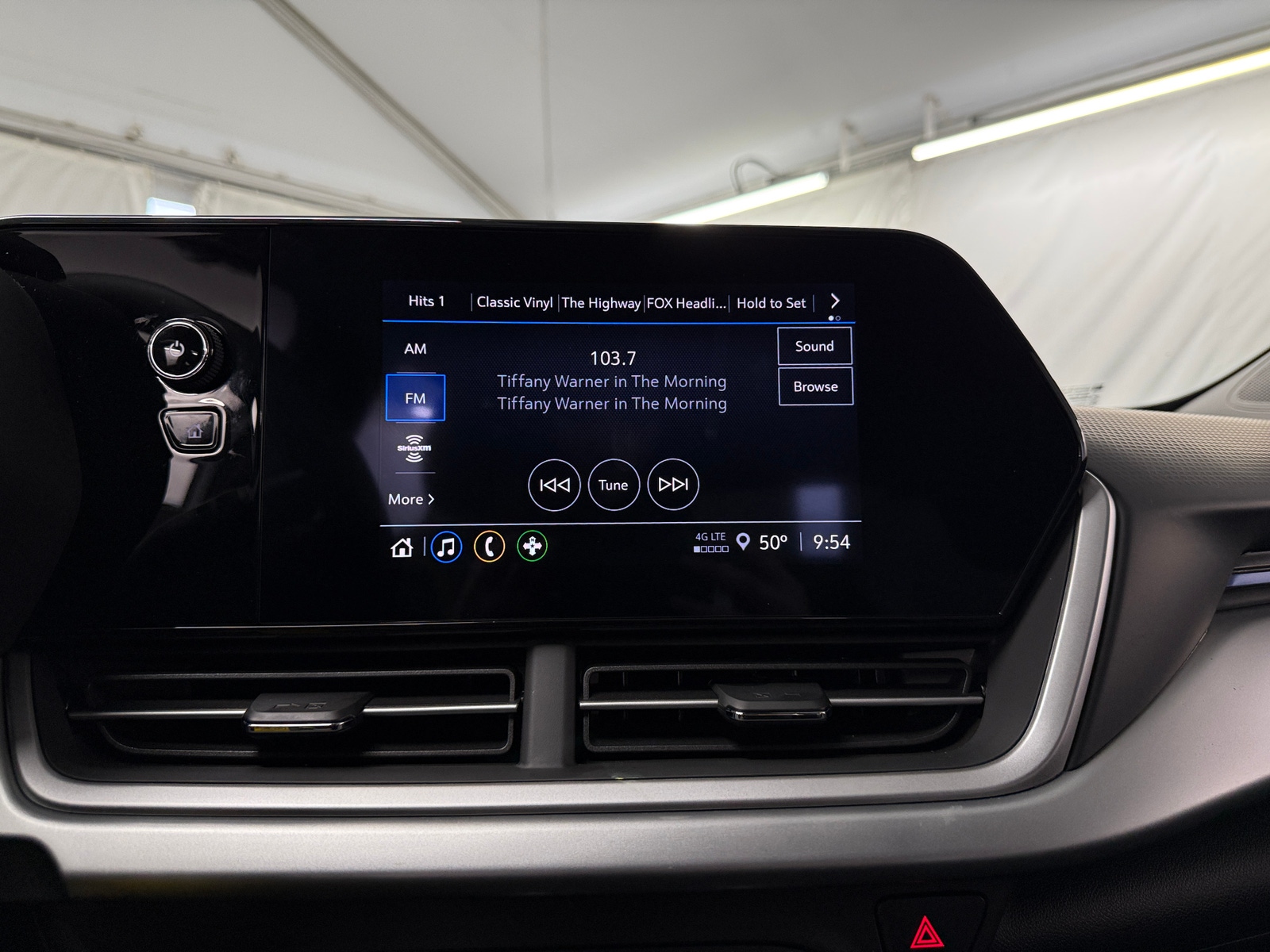 Thumbnail: 2025 Chevrolet Trax - 4