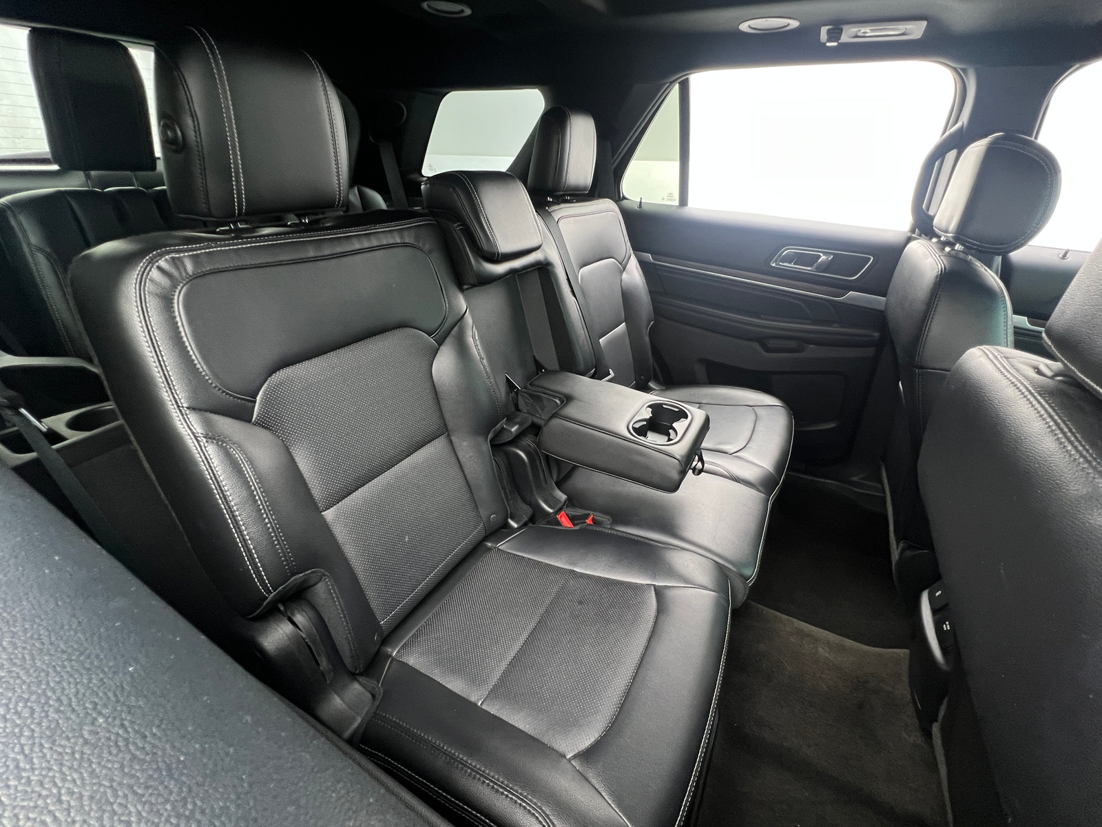 Thumbnail: 2016 Ford Explorer - 5