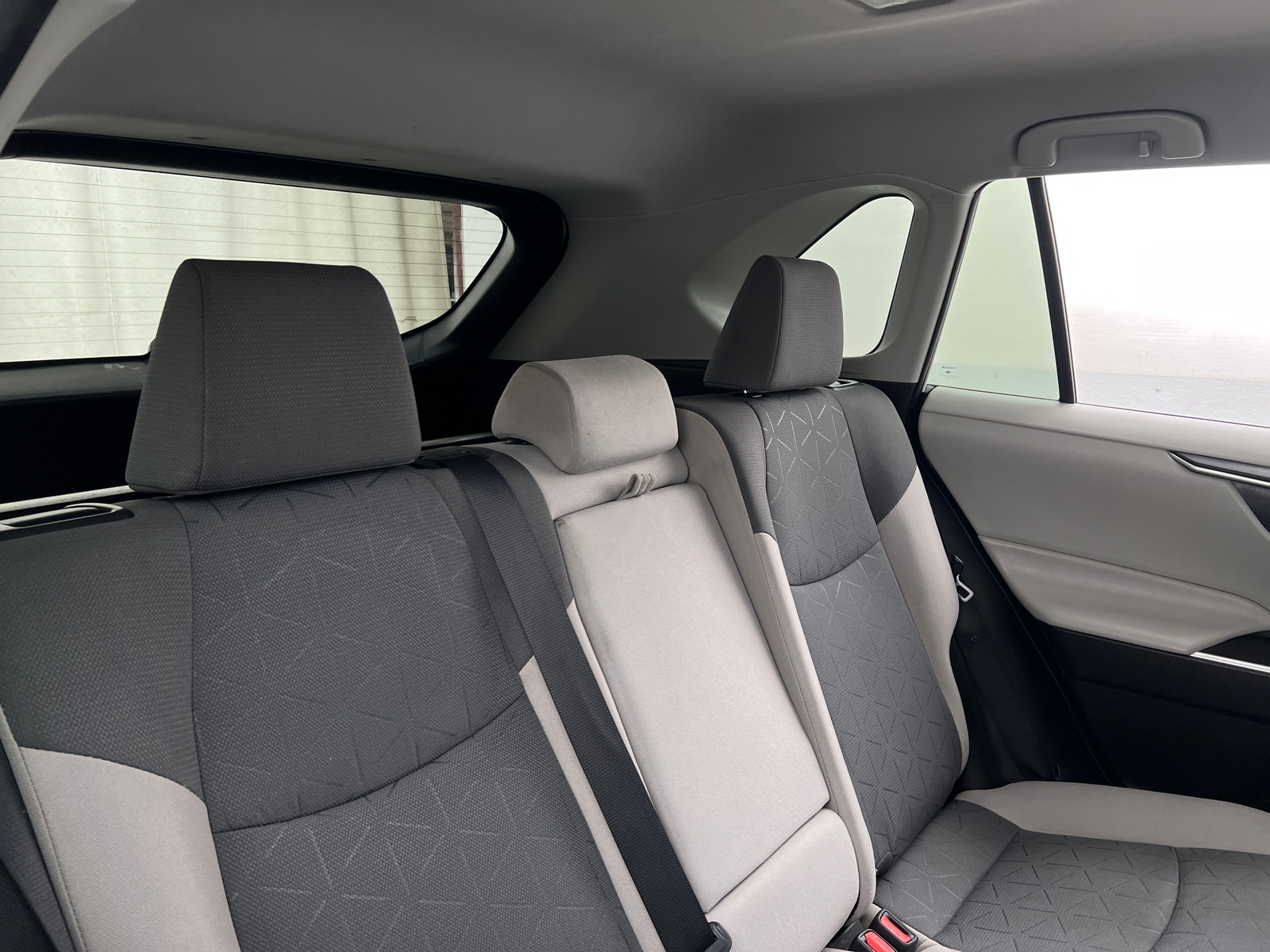 Thumbnail: 2021 Toyota RAV4 - 6