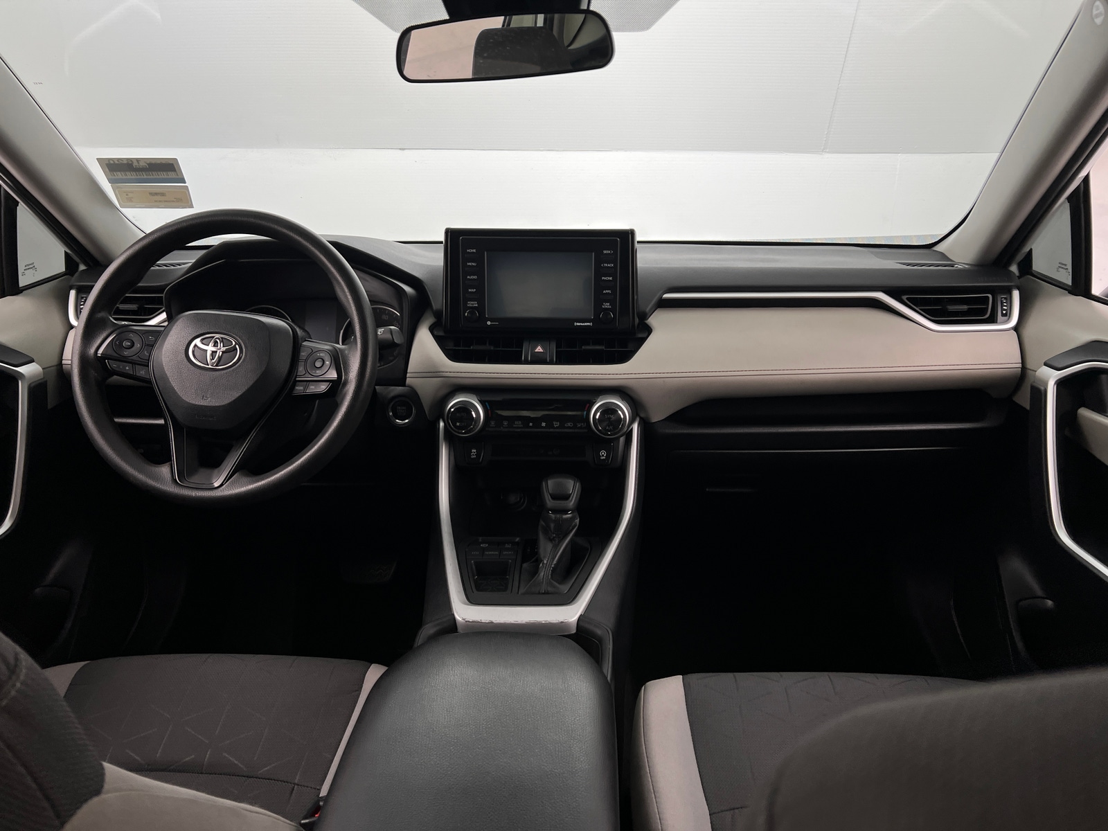 Thumbnail: 2021 Toyota RAV4 - 3