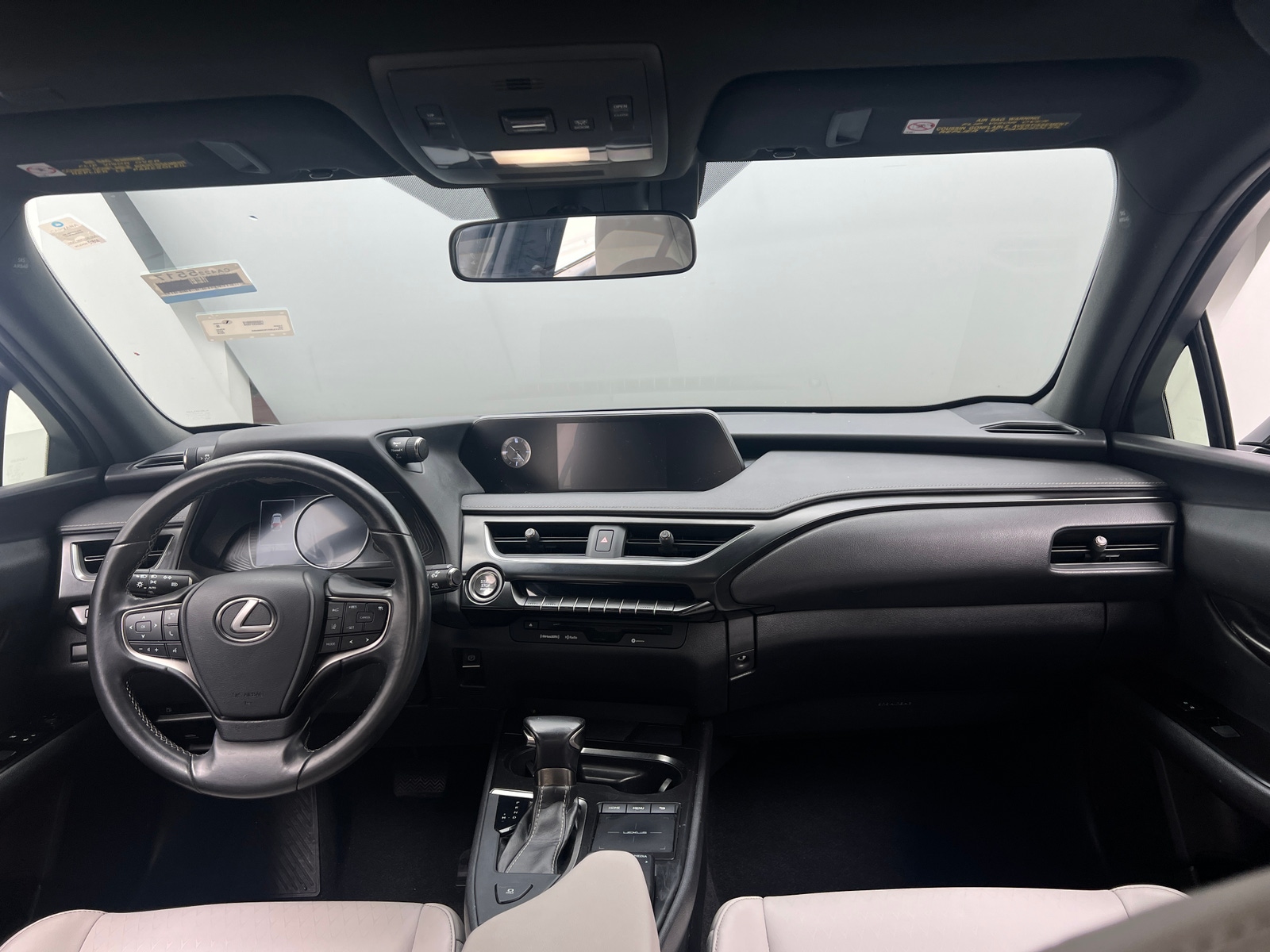 Thumbnail: 2019 Lexus UX - 3