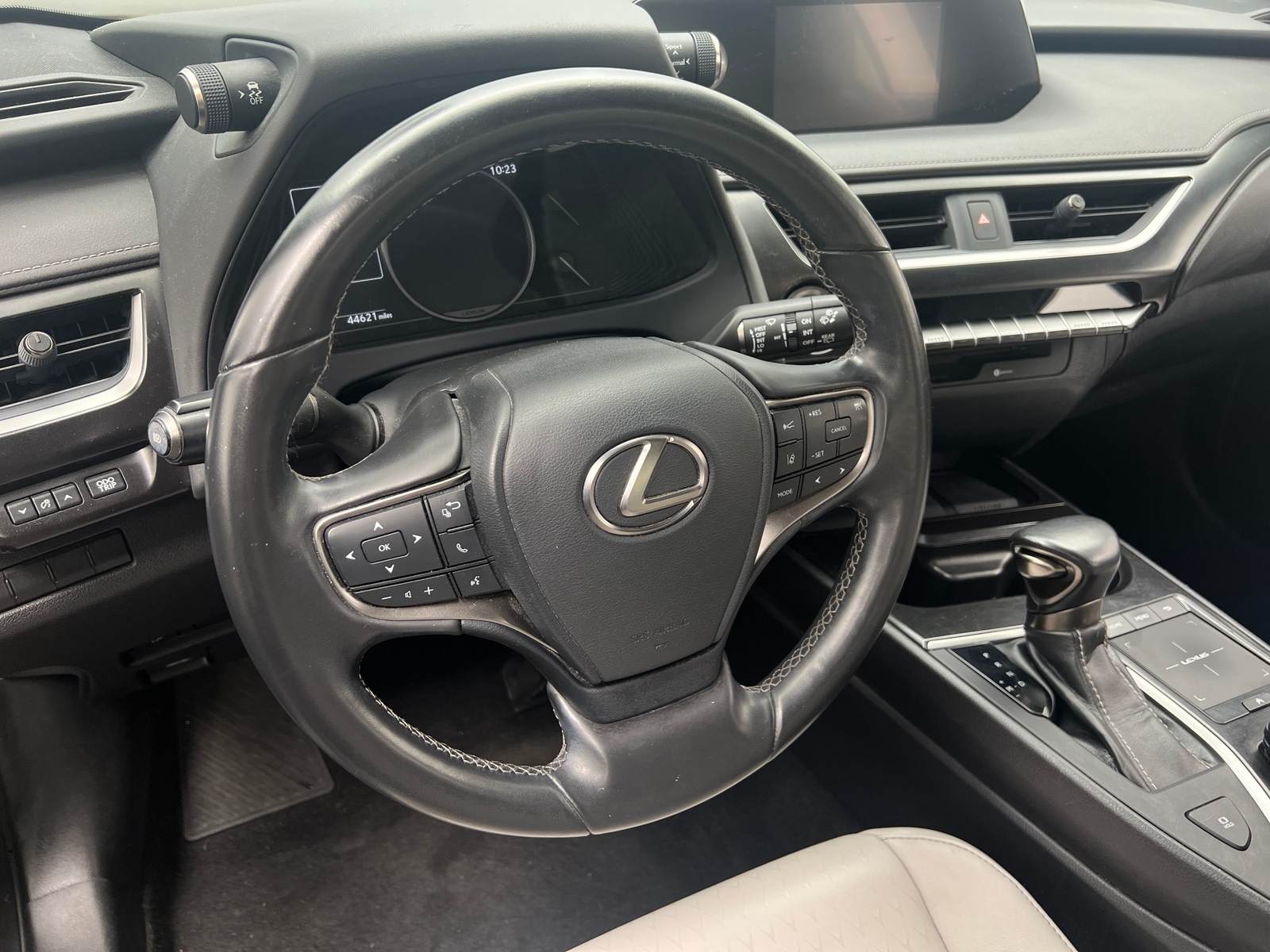 Thumbnail: 2019 Lexus UX - 5