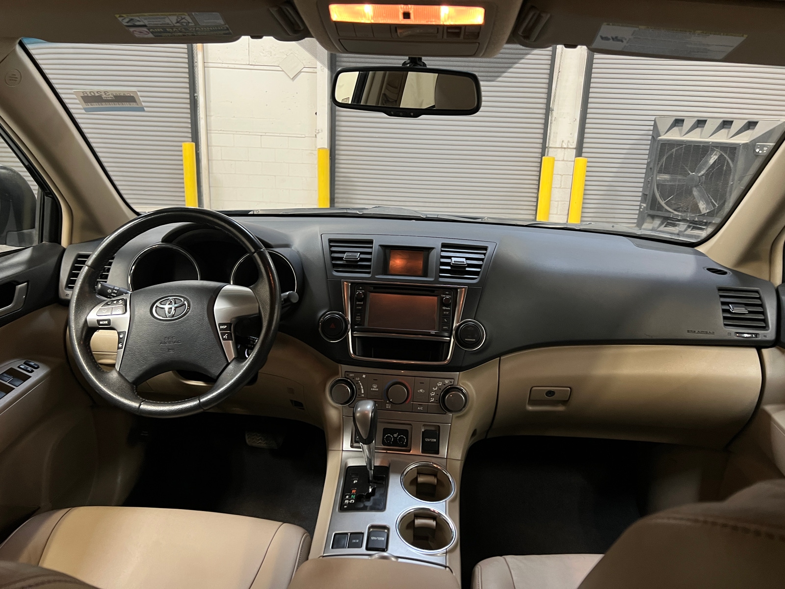 Thumbnail: 2013 Toyota Highlander - 2