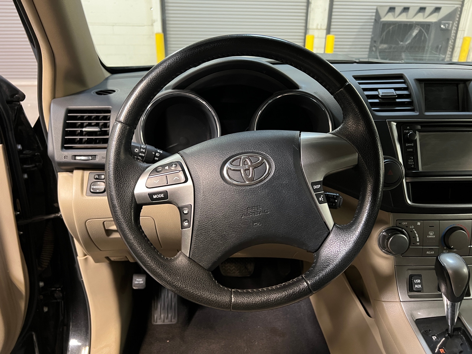 Thumbnail: 2013 Toyota Highlander - 4