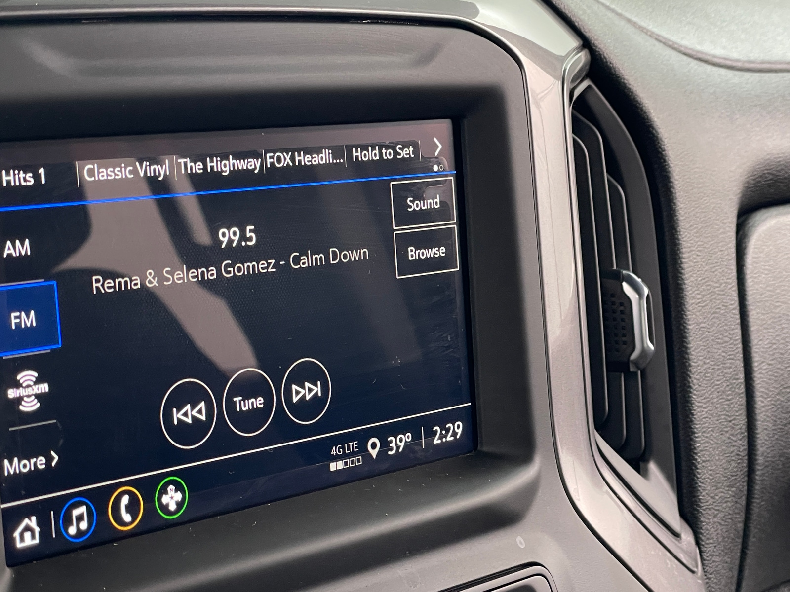 Thumbnail: 2025 Chevrolet Silverado 2500 - 4