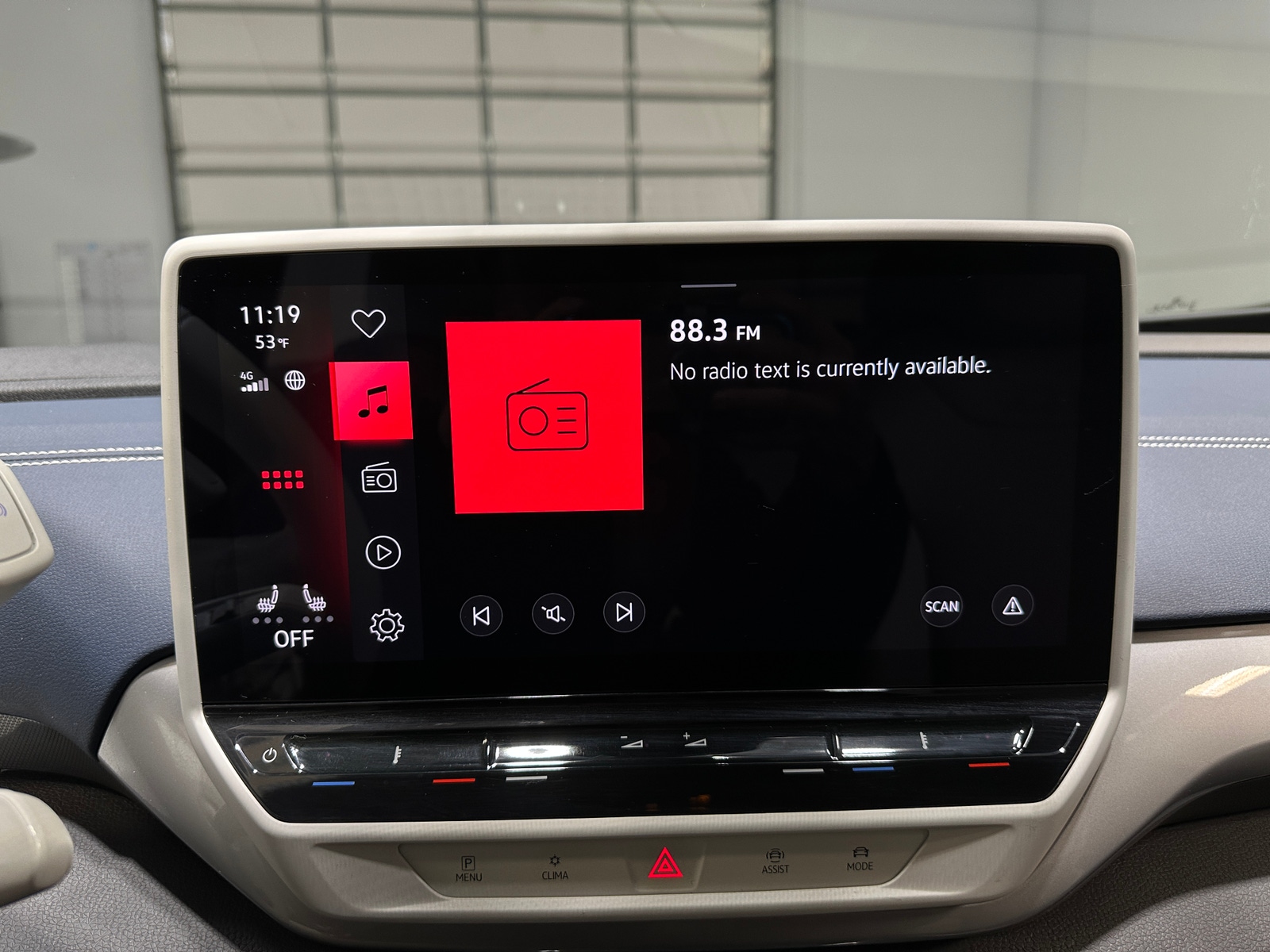 Thumbnail: 2023 Volkswagen ID.4 - 3