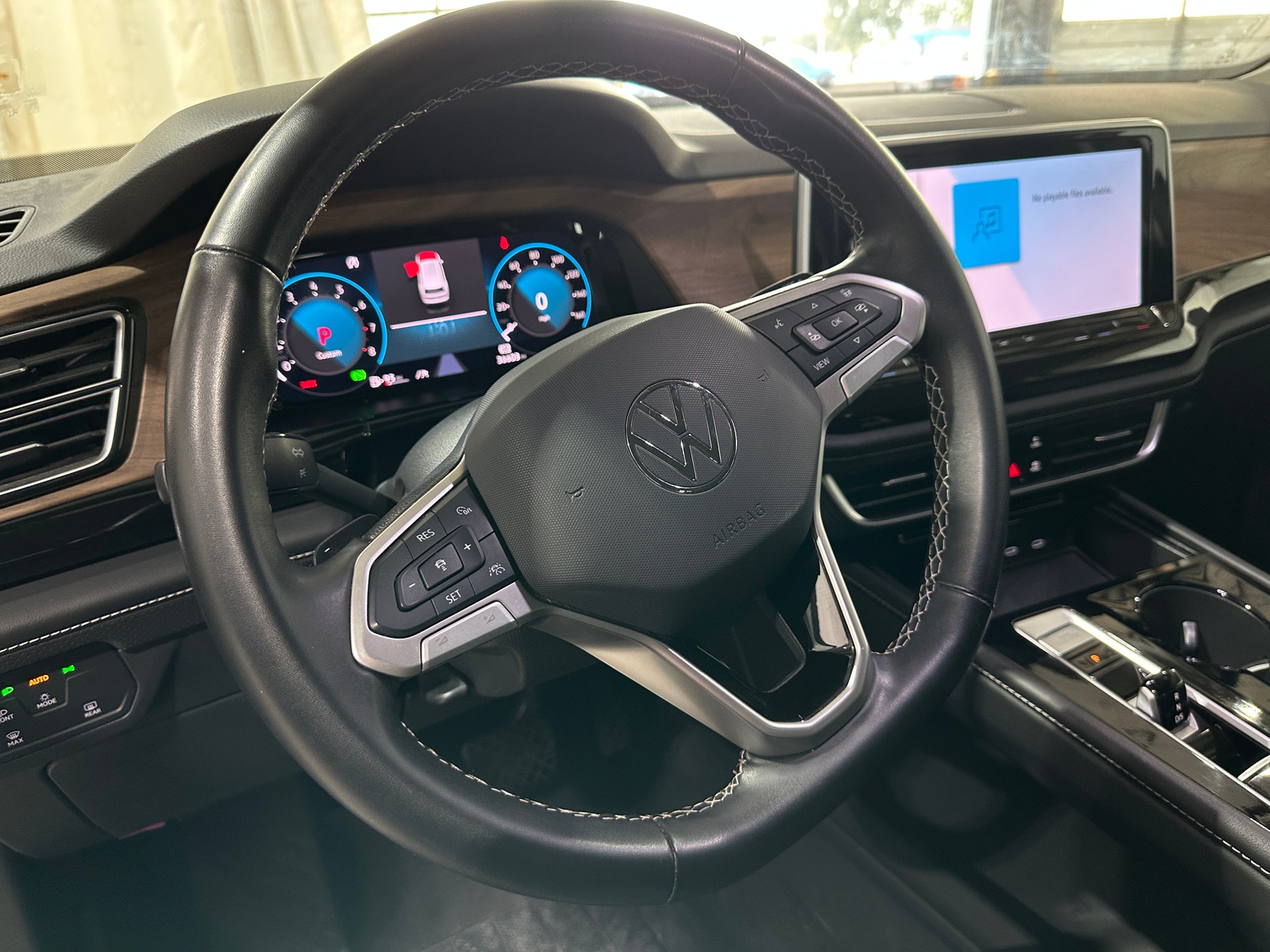 Thumbnail: 2025 Volkswagen Atlas - 4