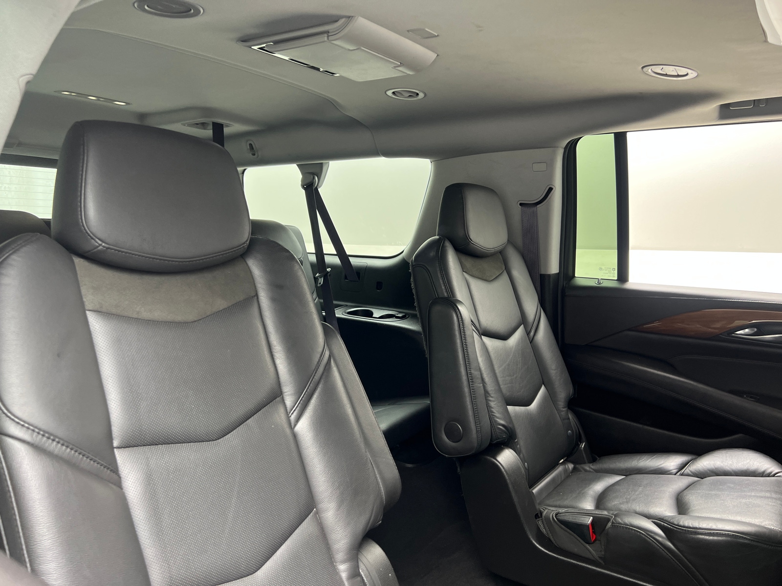 Thumbnail: 2016 Cadillac Escalade - 5