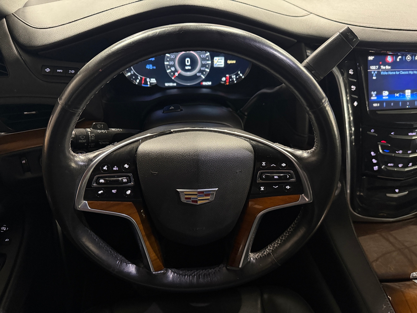 Thumbnail: 2016 Cadillac Escalade - 4