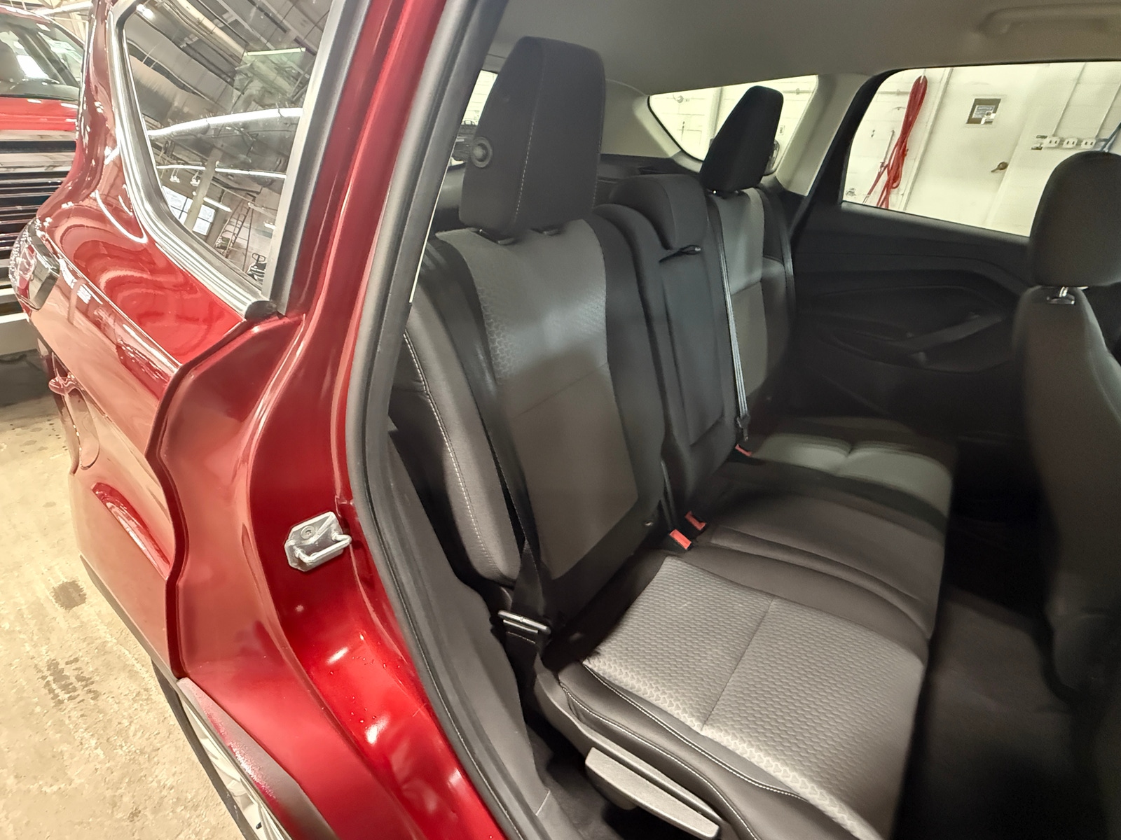 Thumbnail: 2017 Ford Escape - 6