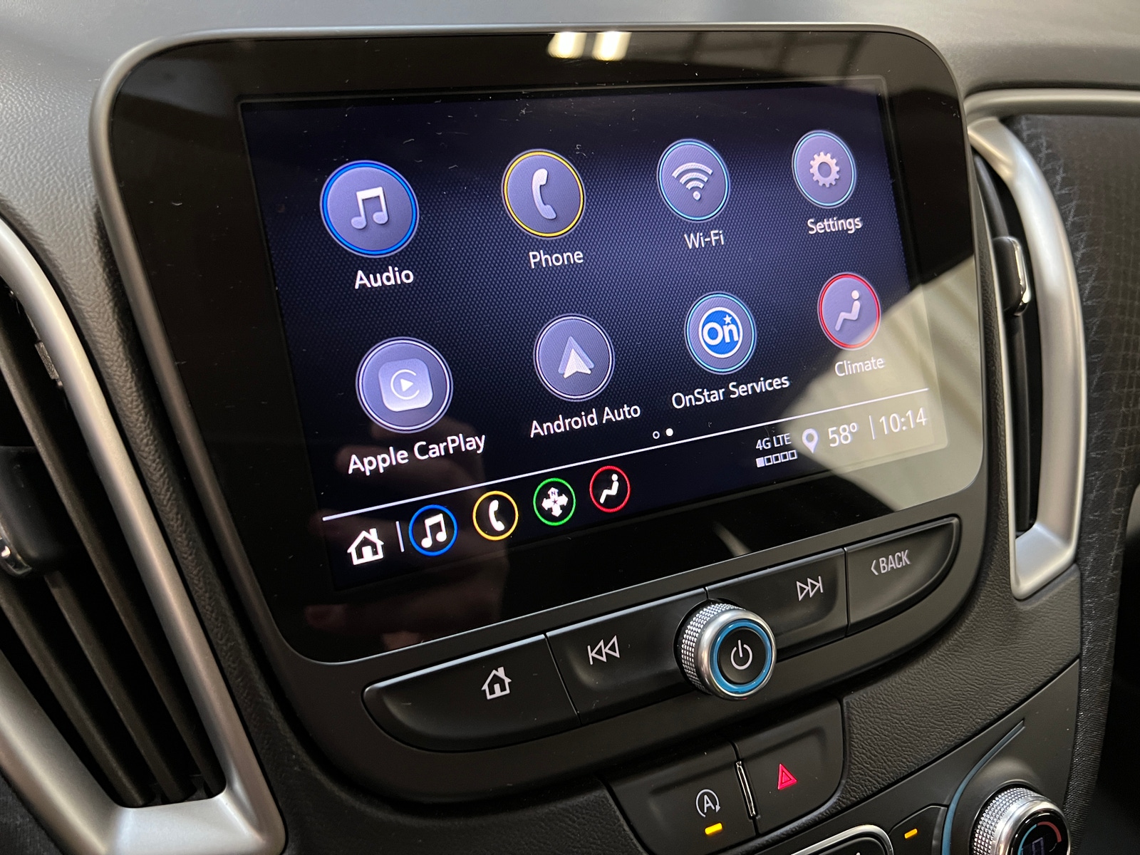 Thumbnail: 2024 Chevrolet Malibu - 4