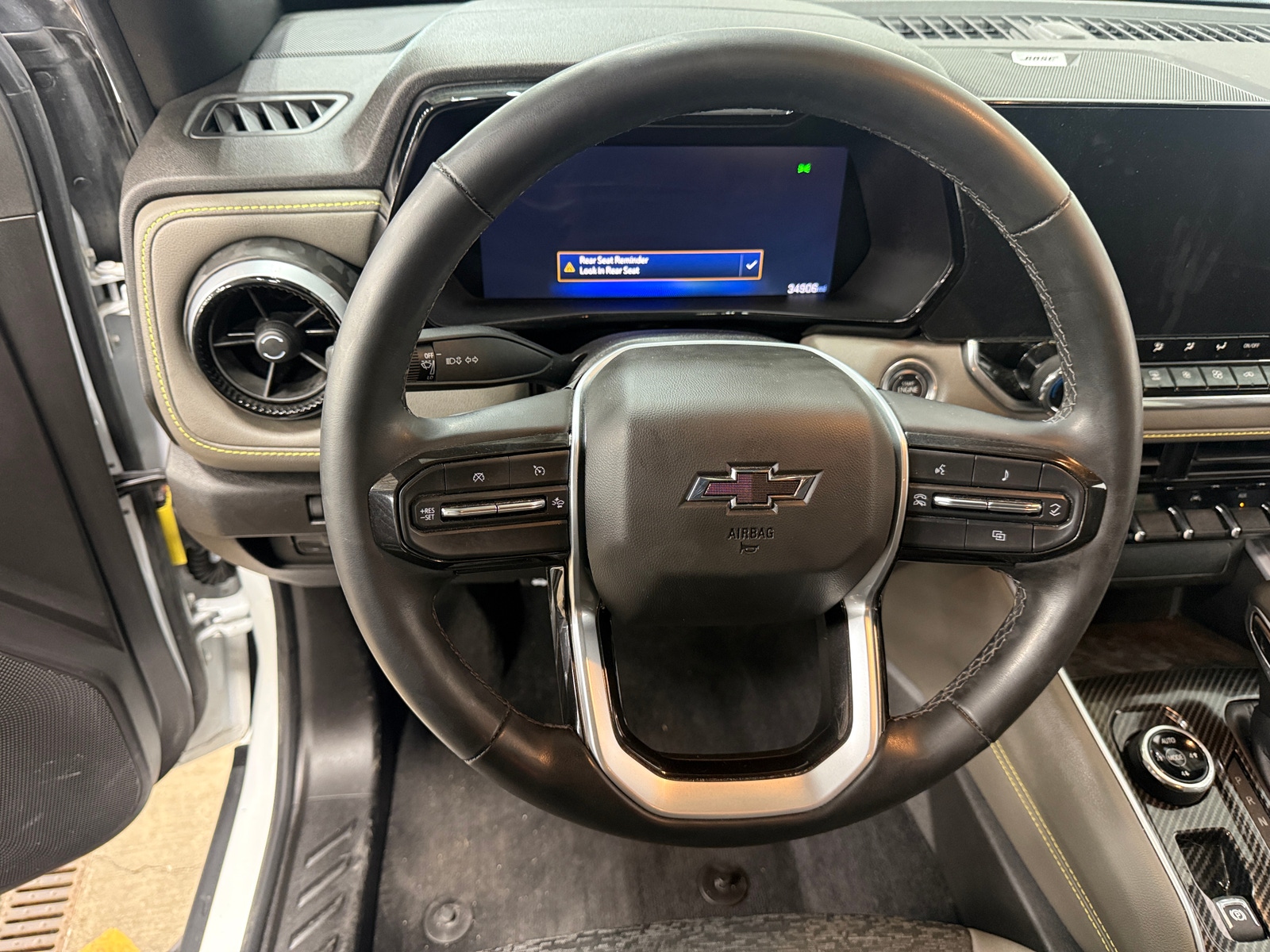 Thumbnail: 2024 Chevrolet Colorado - 5