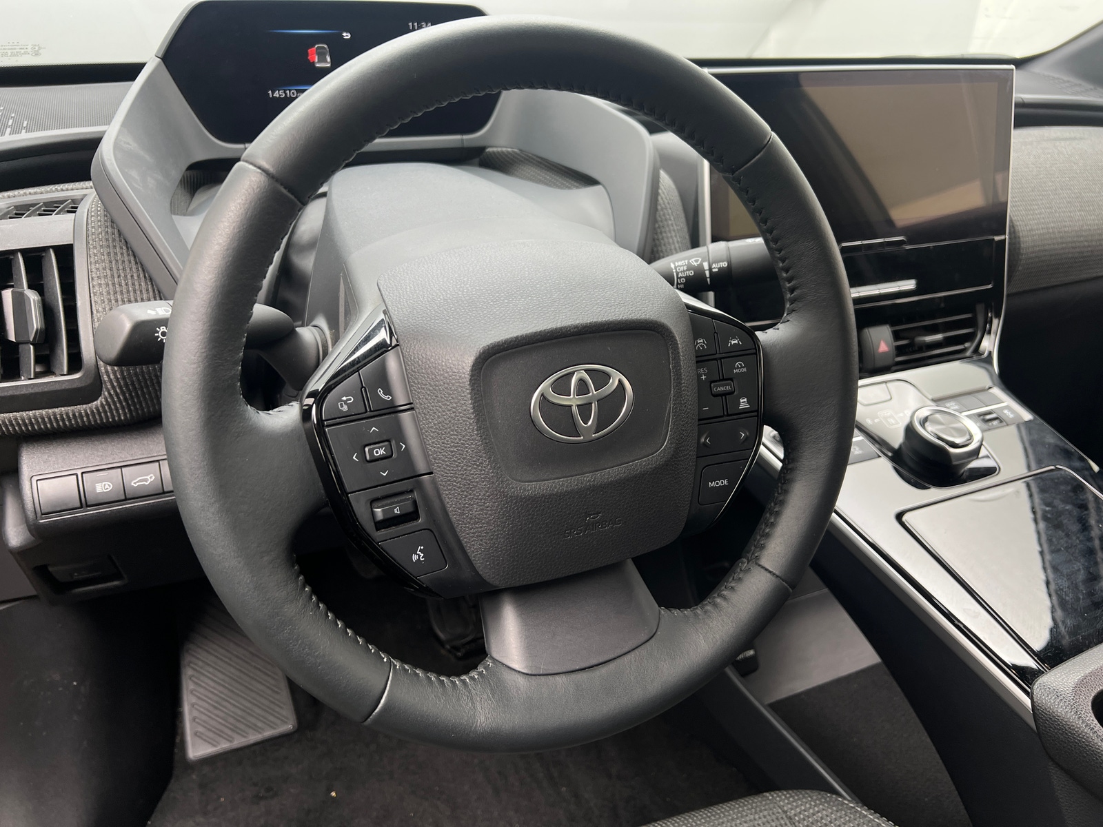 Thumbnail: 2024 Toyota bZ4X - 4