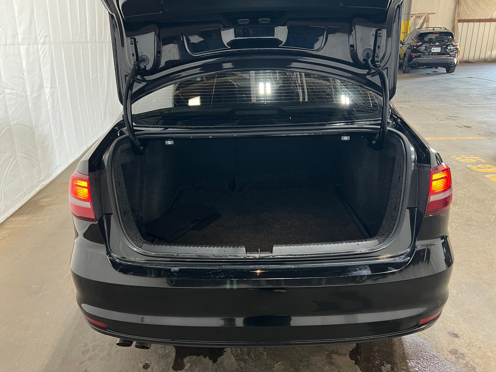 Thumbnail: 2017 Volkswagen Jetta - 7