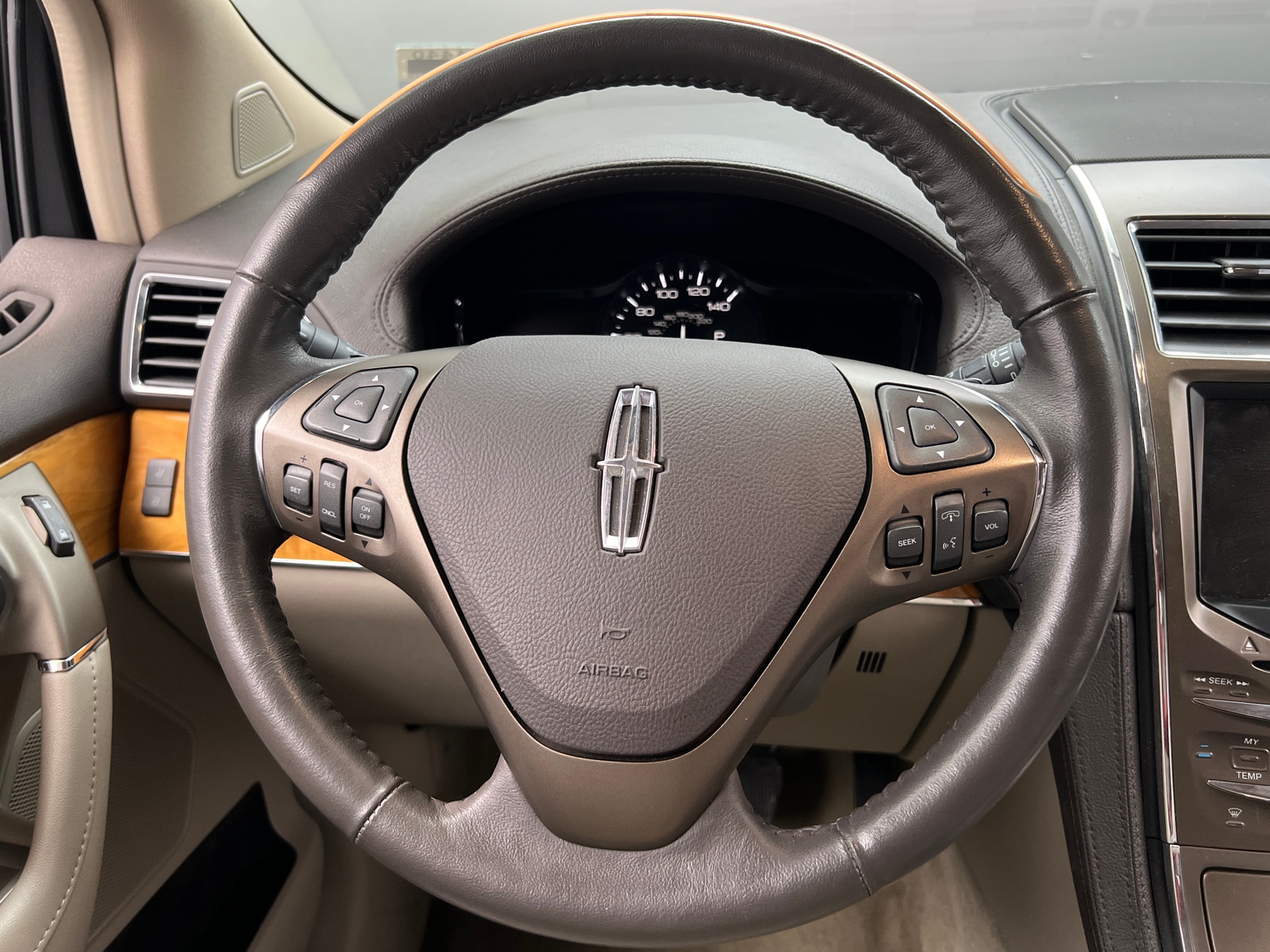 Thumbnail: 2013 Lincoln MKX - 4