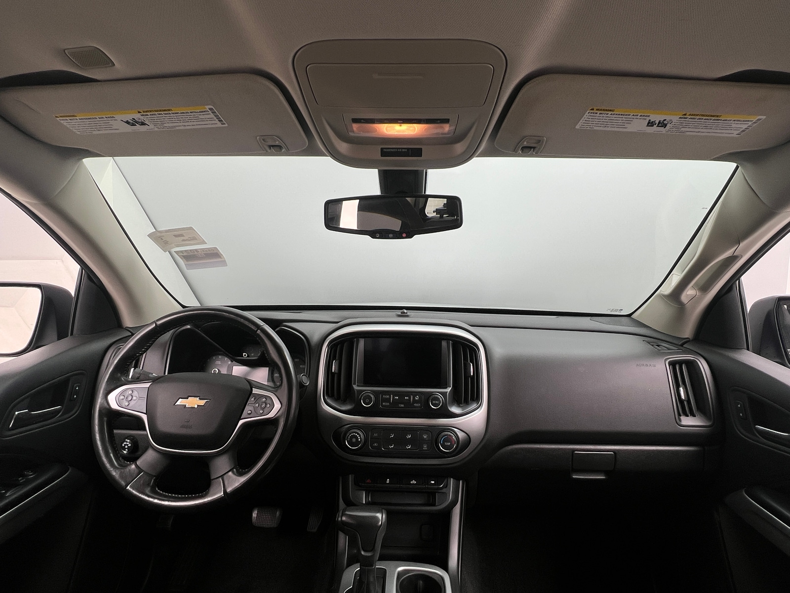 Thumbnail: 2016 Chevrolet Colorado - 3