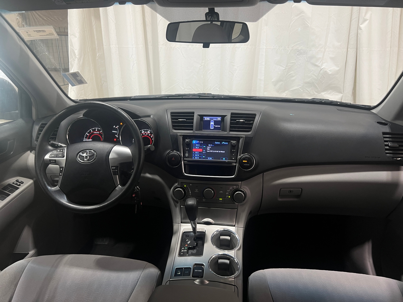 Thumbnail: 2013 Toyota Highlander - 3