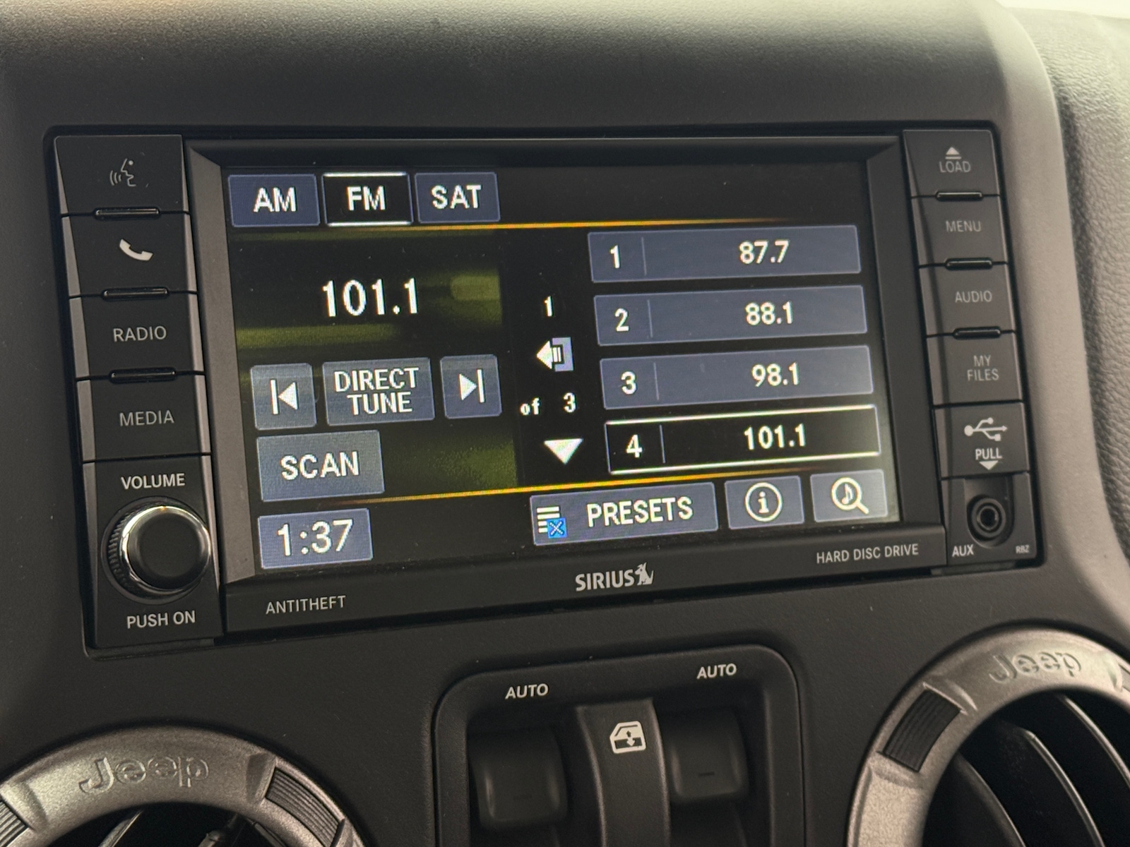 Thumbnail: 2017 Jeep Wrangler - 4