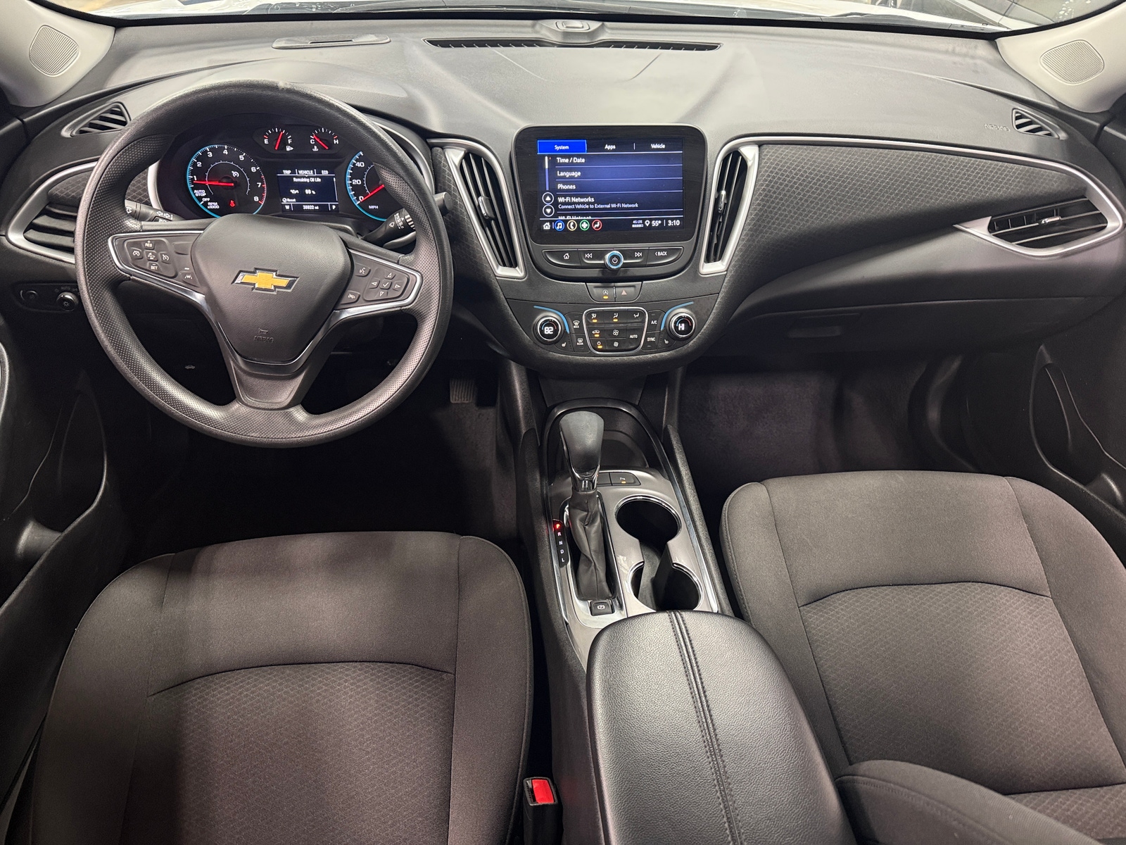 Thumbnail: 2024 Chevrolet Malibu - 3