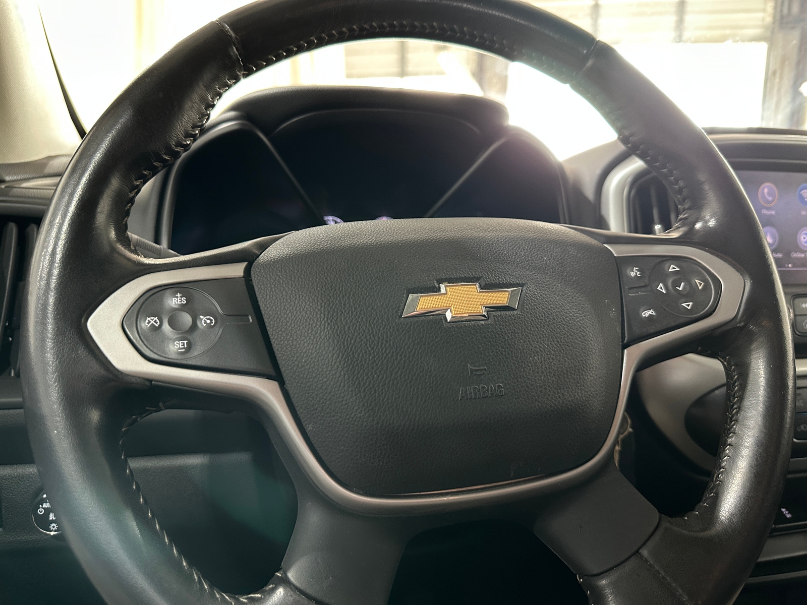 Thumbnail: 2022 Chevrolet Colorado - 5