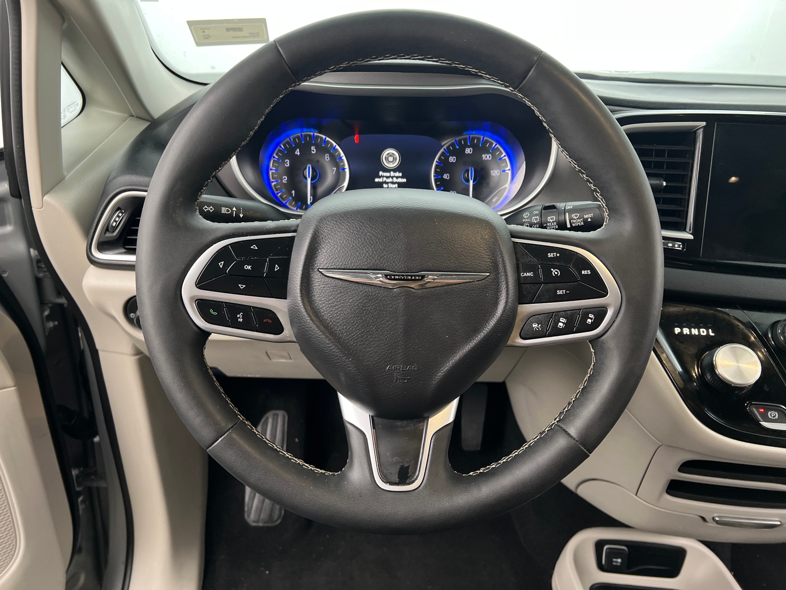 Thumbnail: 2024 Chrysler Pacifica - 5