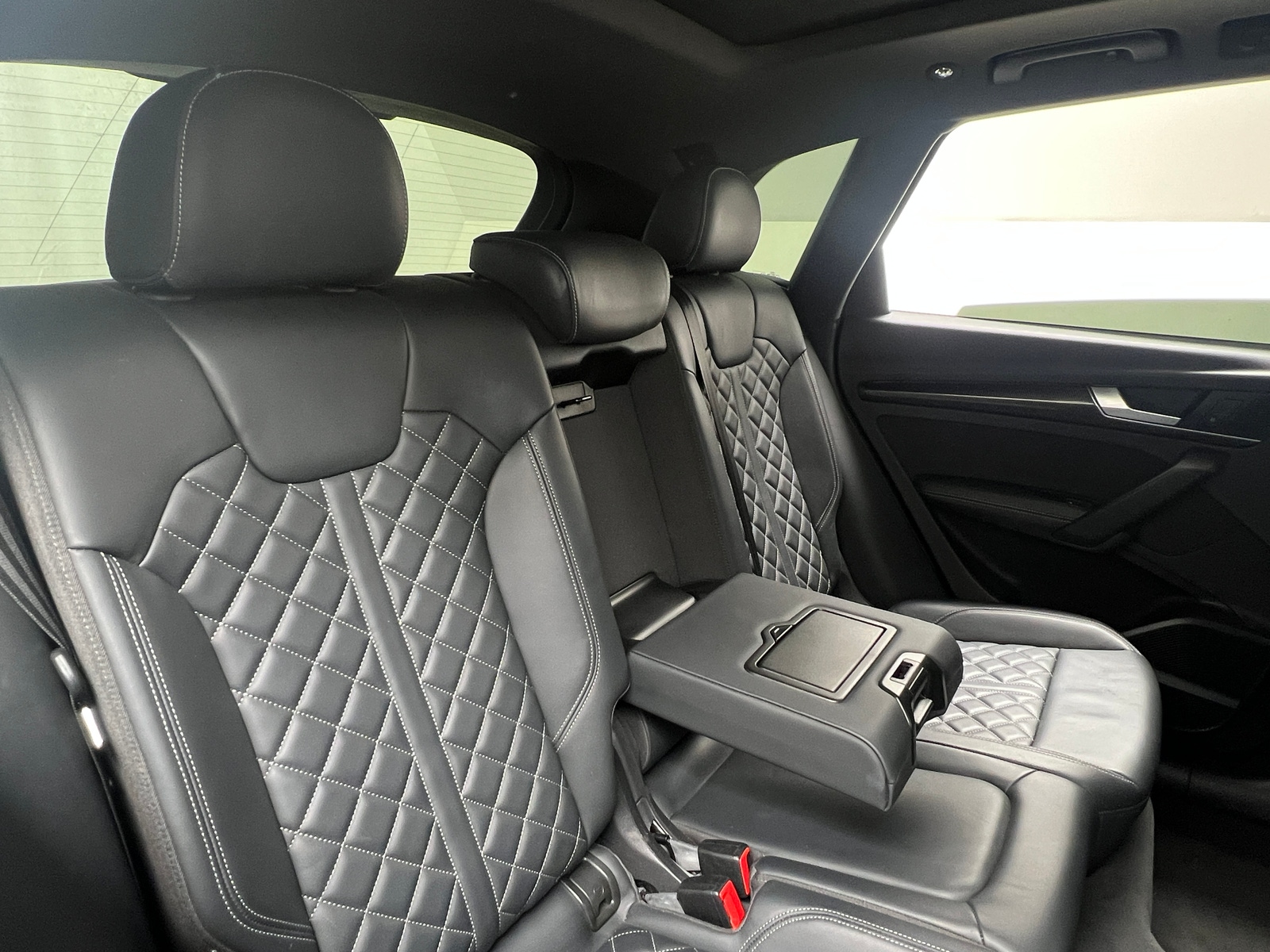 Thumbnail: 2018 Audi SQ5 - 5