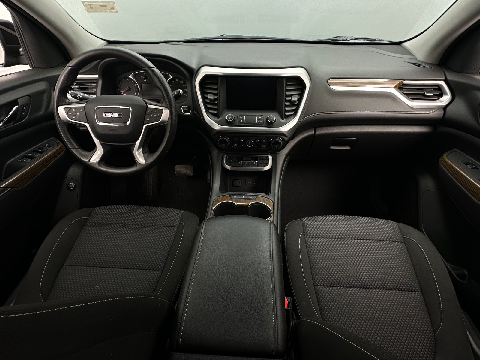 Thumbnail: 2023 GMC Acadia - 3