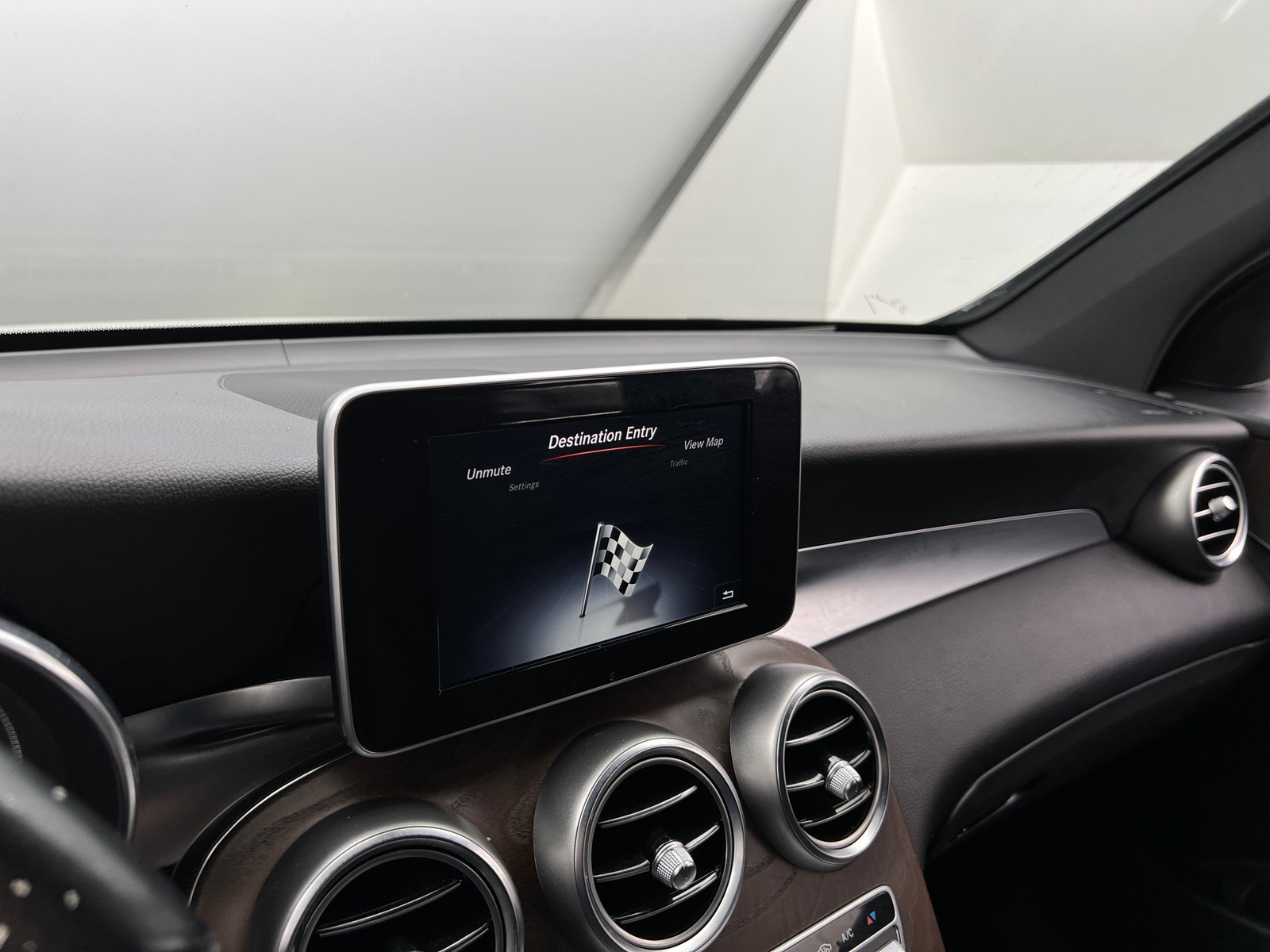 Thumbnail: 2019 Mercedes-Benz GLC - 3