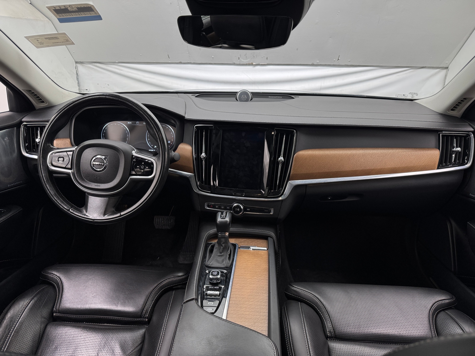 Thumbnail: 2018 Volvo S90 - 2