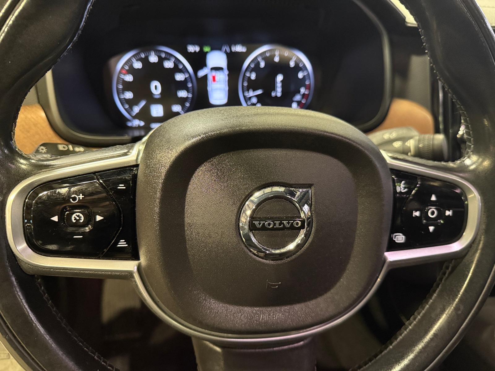 Thumbnail: 2018 Volvo S90 - 4