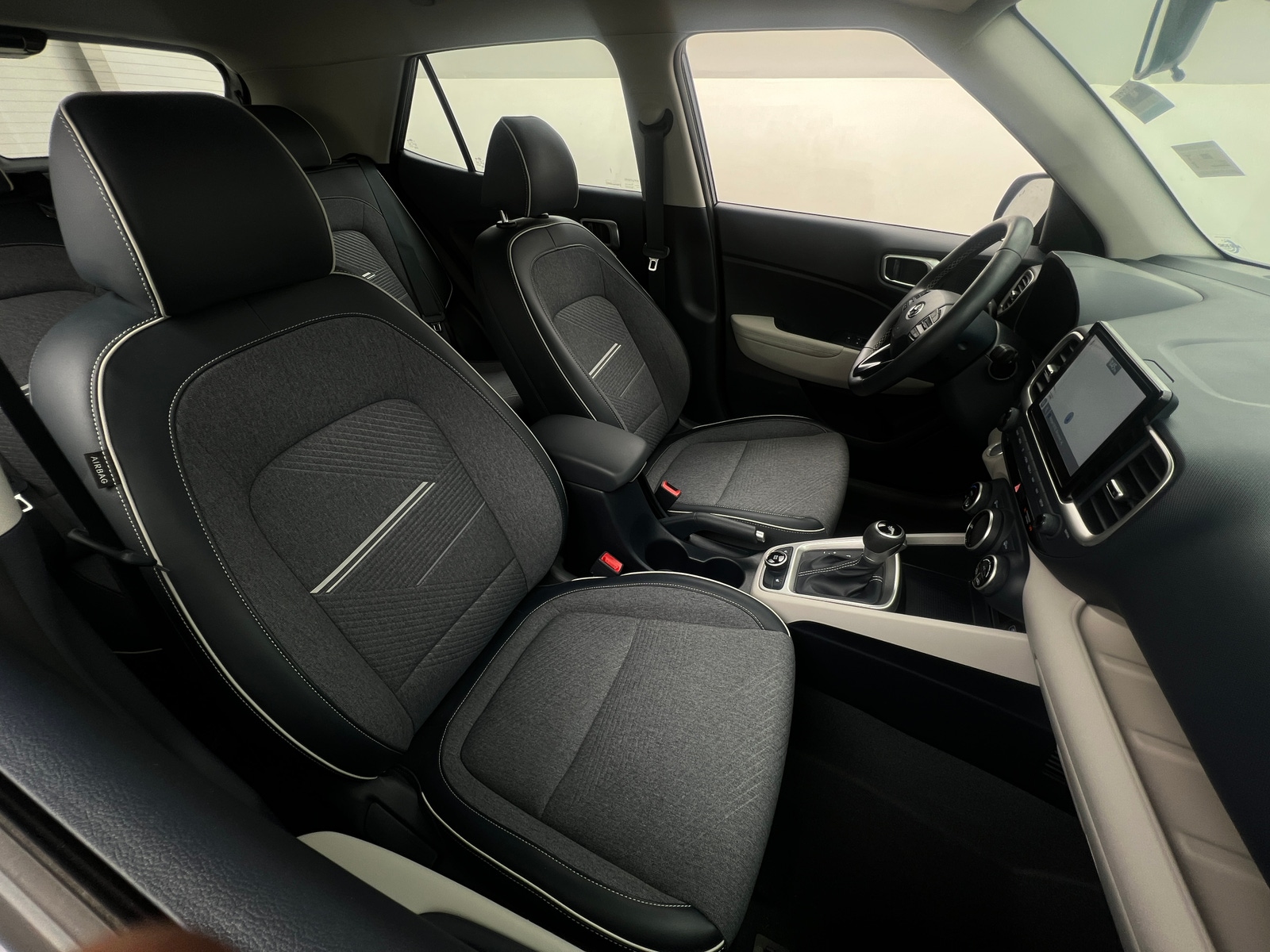 Thumbnail: 2021 Hyundai Venue - 2