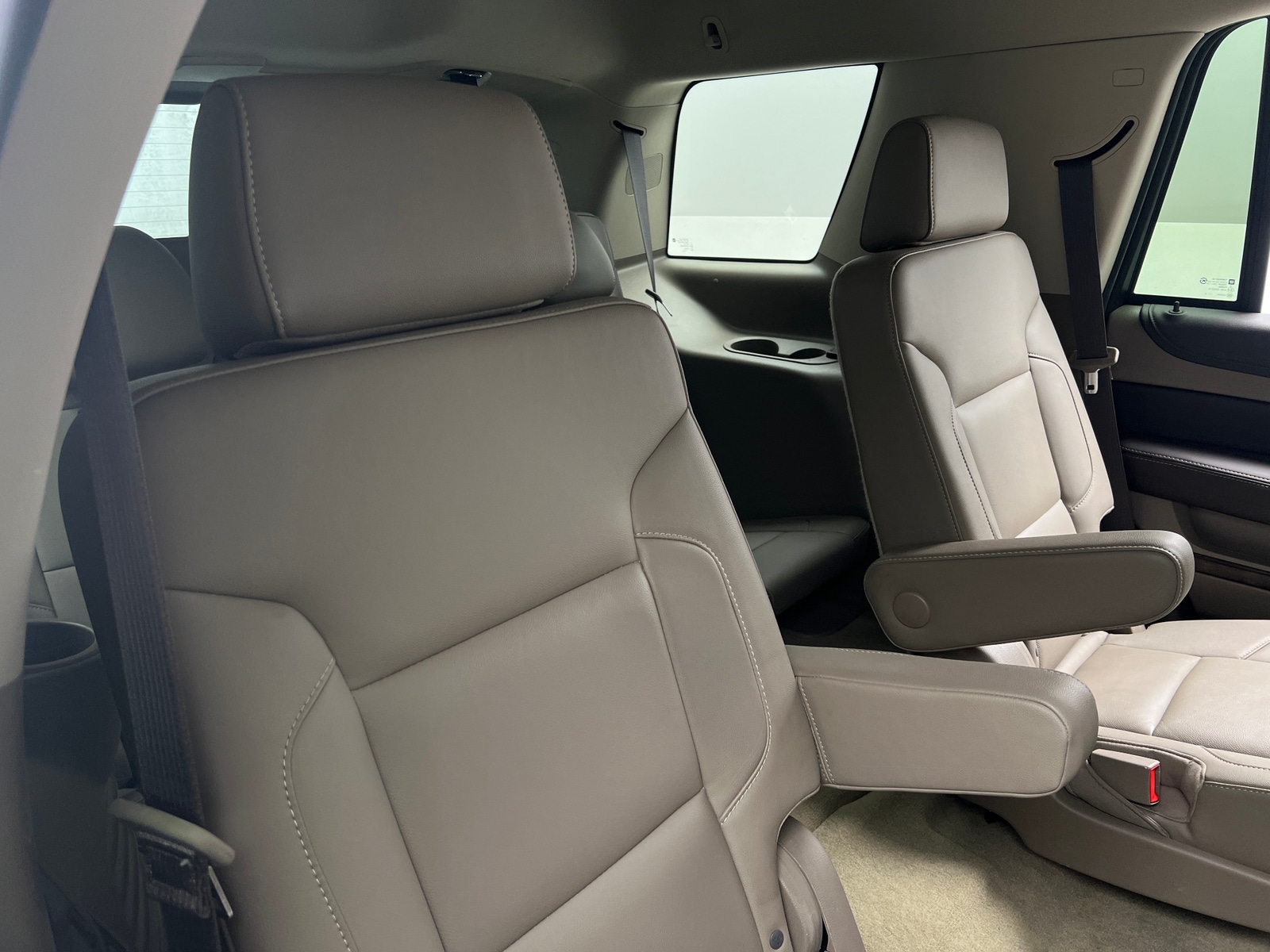 Thumbnail: 2018 Chevrolet Tahoe - 5