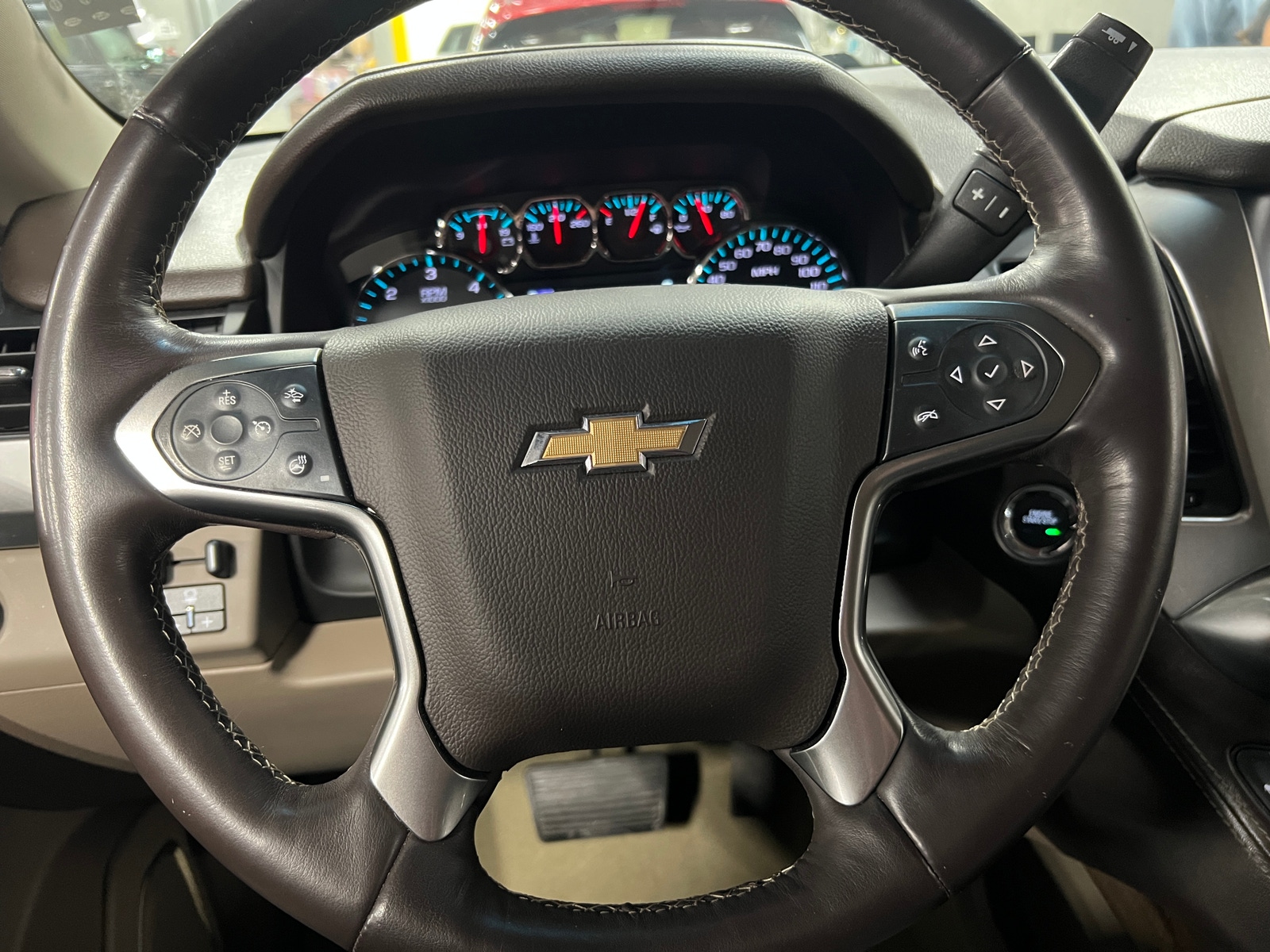 Thumbnail: 2018 Chevrolet Tahoe - 4