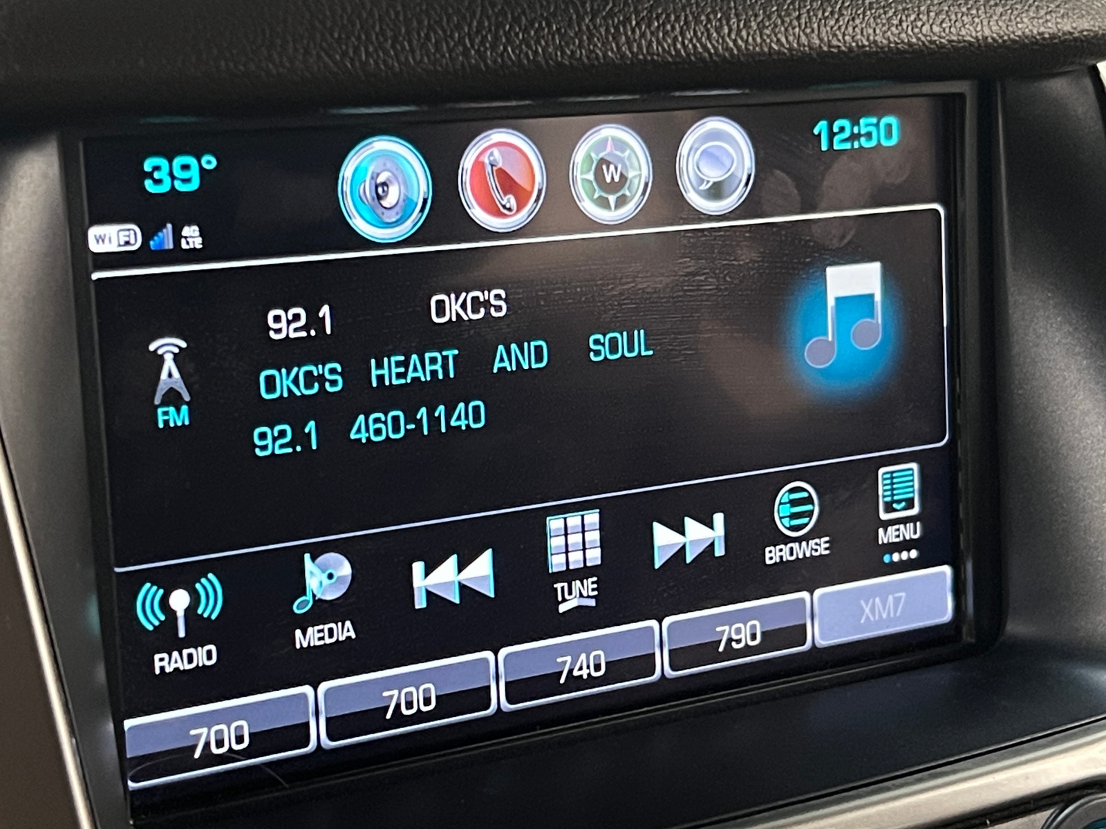 Thumbnail: 2018 Chevrolet Tahoe - 3