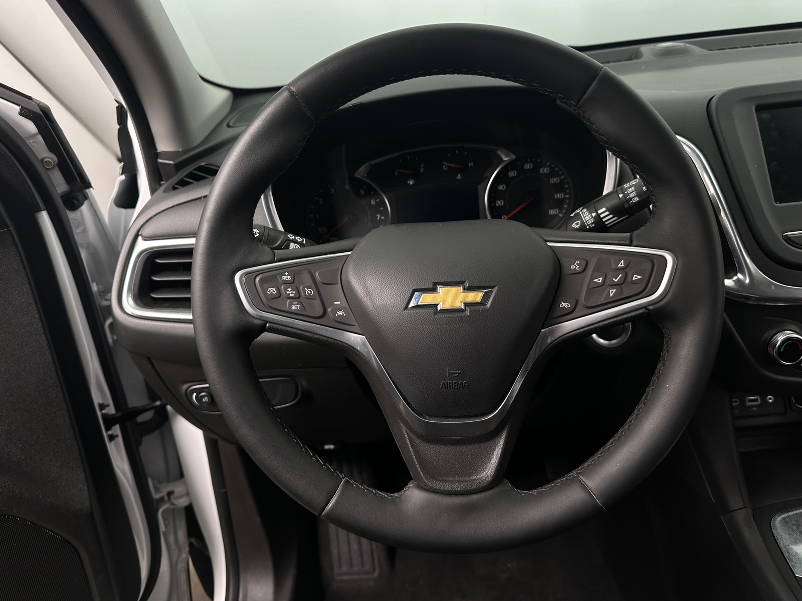 Thumbnail: 2023 Chevrolet Equinox - 5