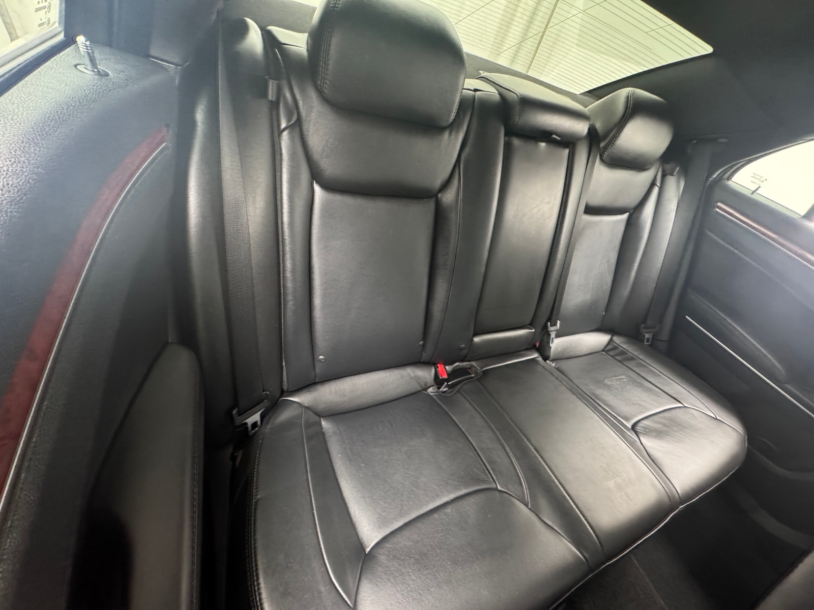 Thumbnail: 2014 Chrysler 300 - 5