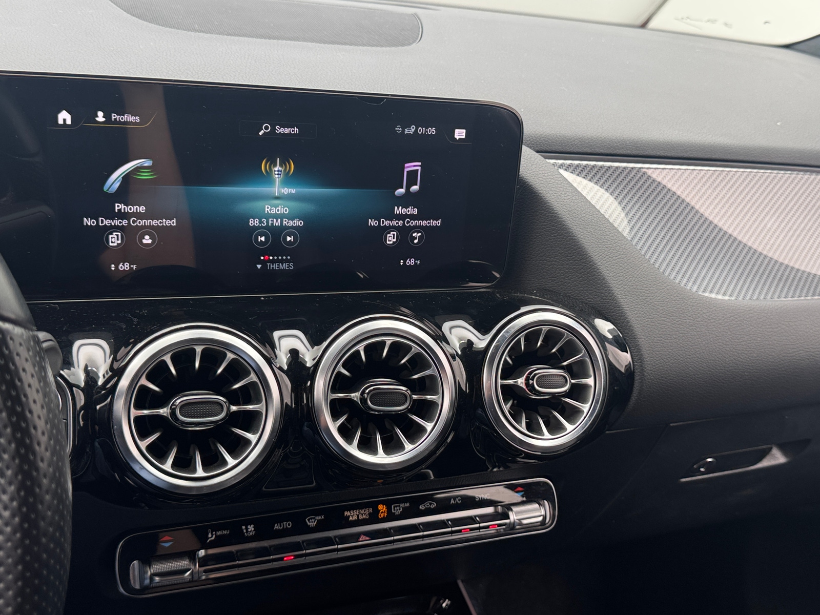 Thumbnail: 2023 Mercedes-Benz GLA - 3