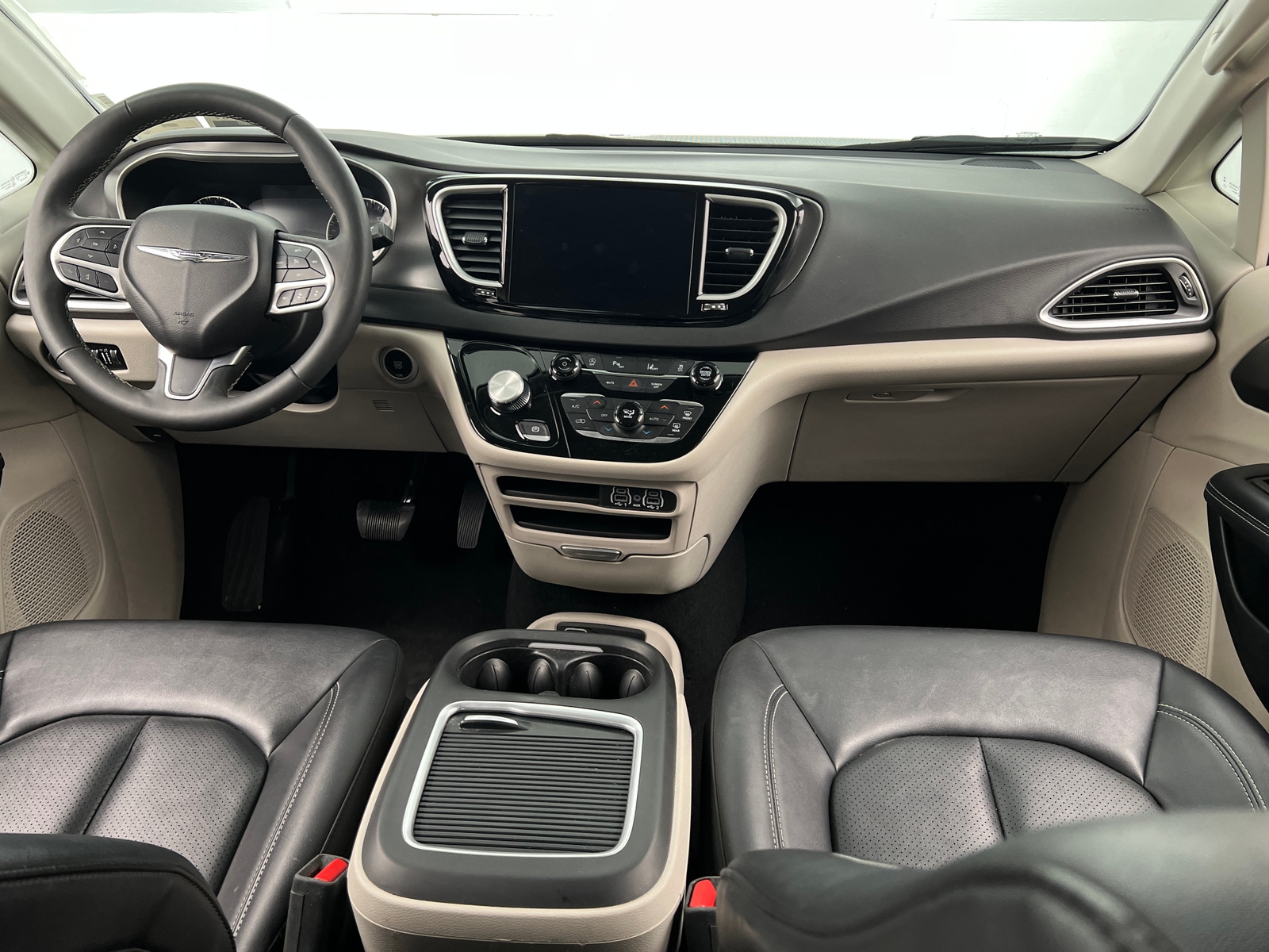 Thumbnail: 2024 Chrysler Pacifica - 2