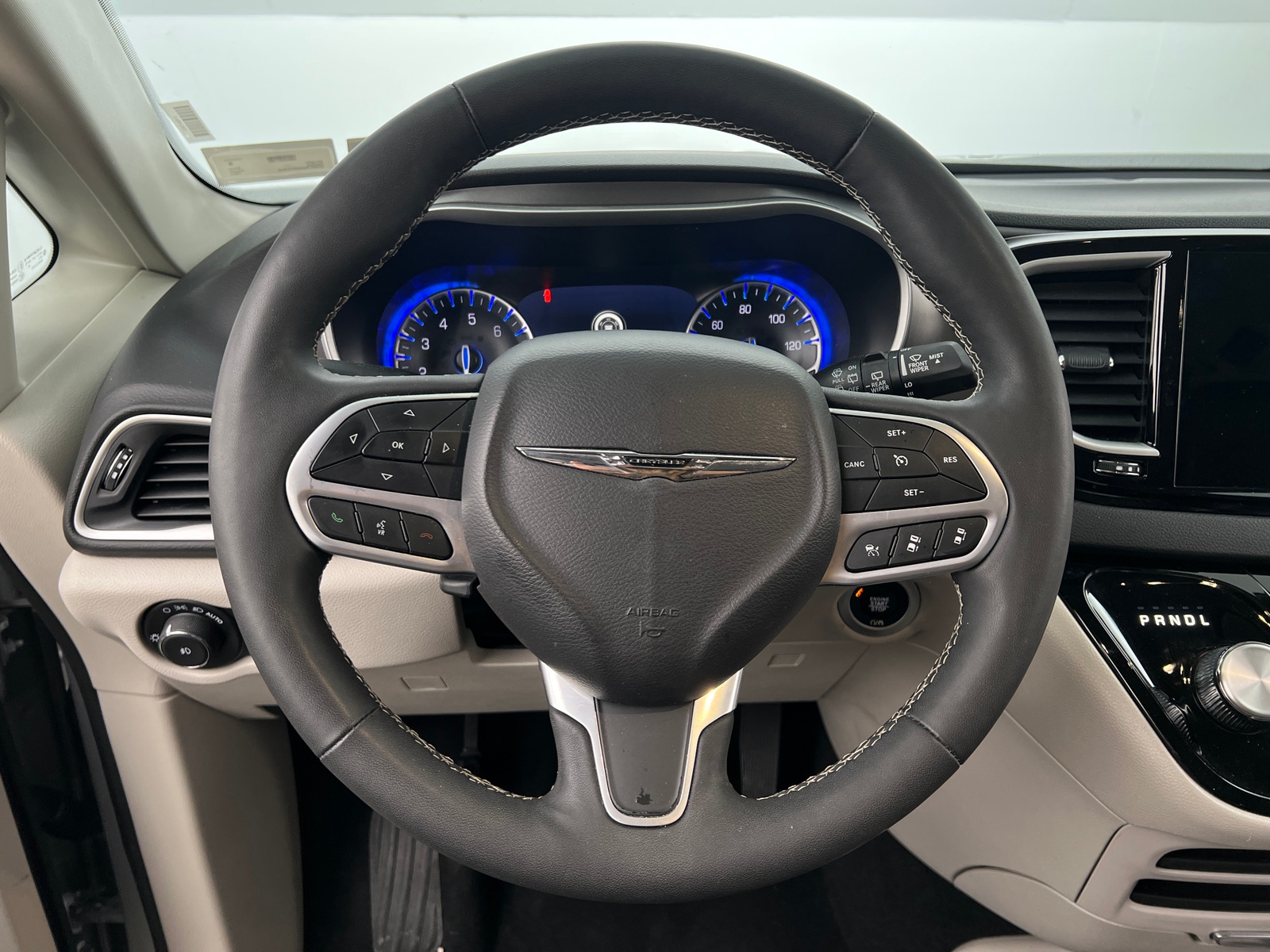 Thumbnail: 2024 Chrysler Pacifica - 4