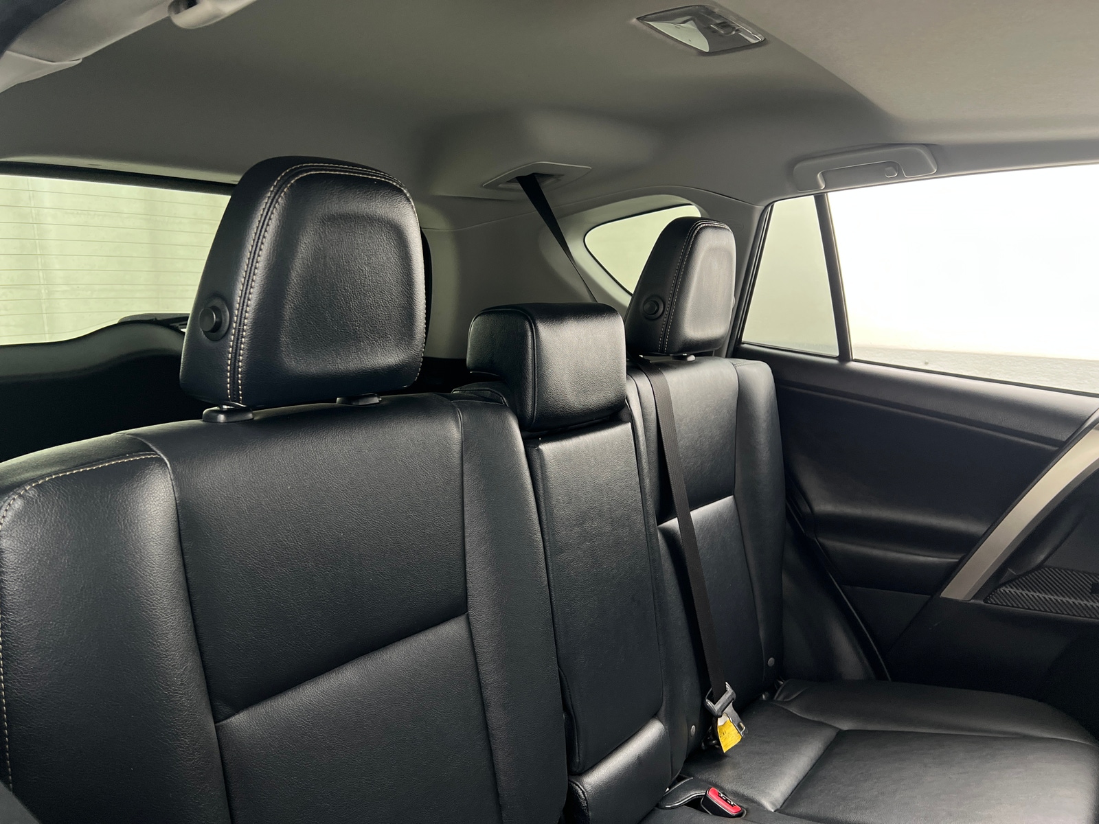 Thumbnail: 2015 Toyota RAV4 - 6