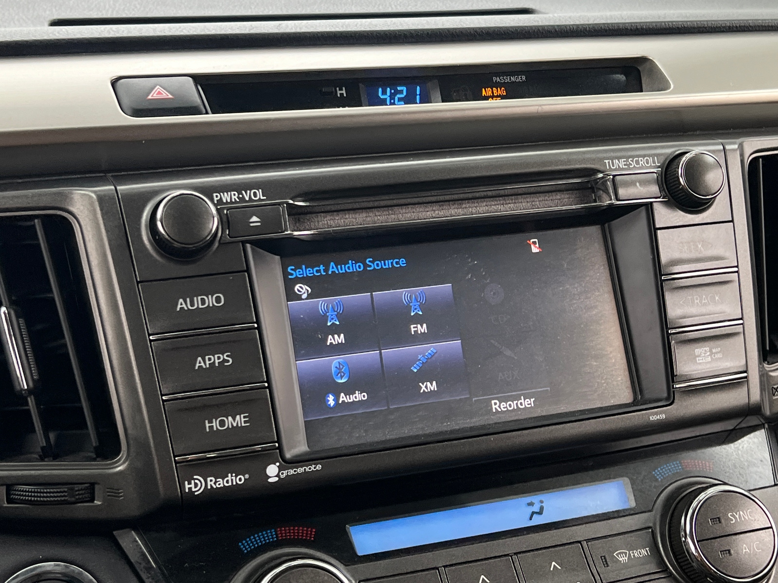 Thumbnail: 2015 Toyota RAV4 - 4